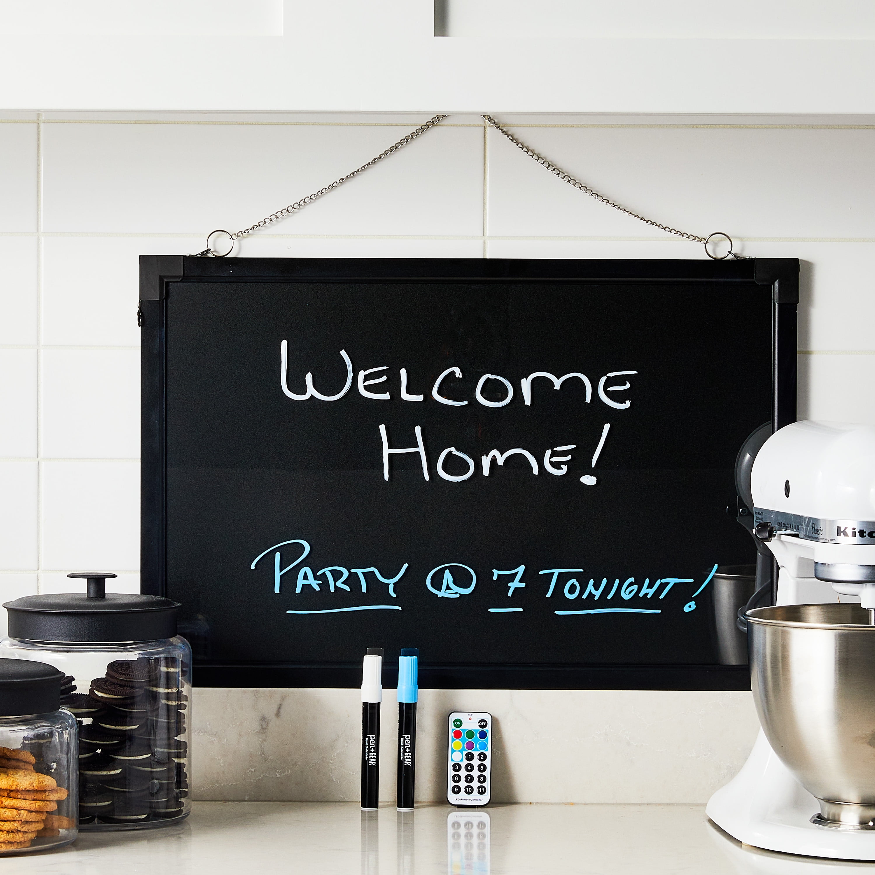 Pen+Gear LED Illuminated Message Board, Multi-Mode Flashing Display with Remote and Markers (15.7 in x 23.6 in) hptbb