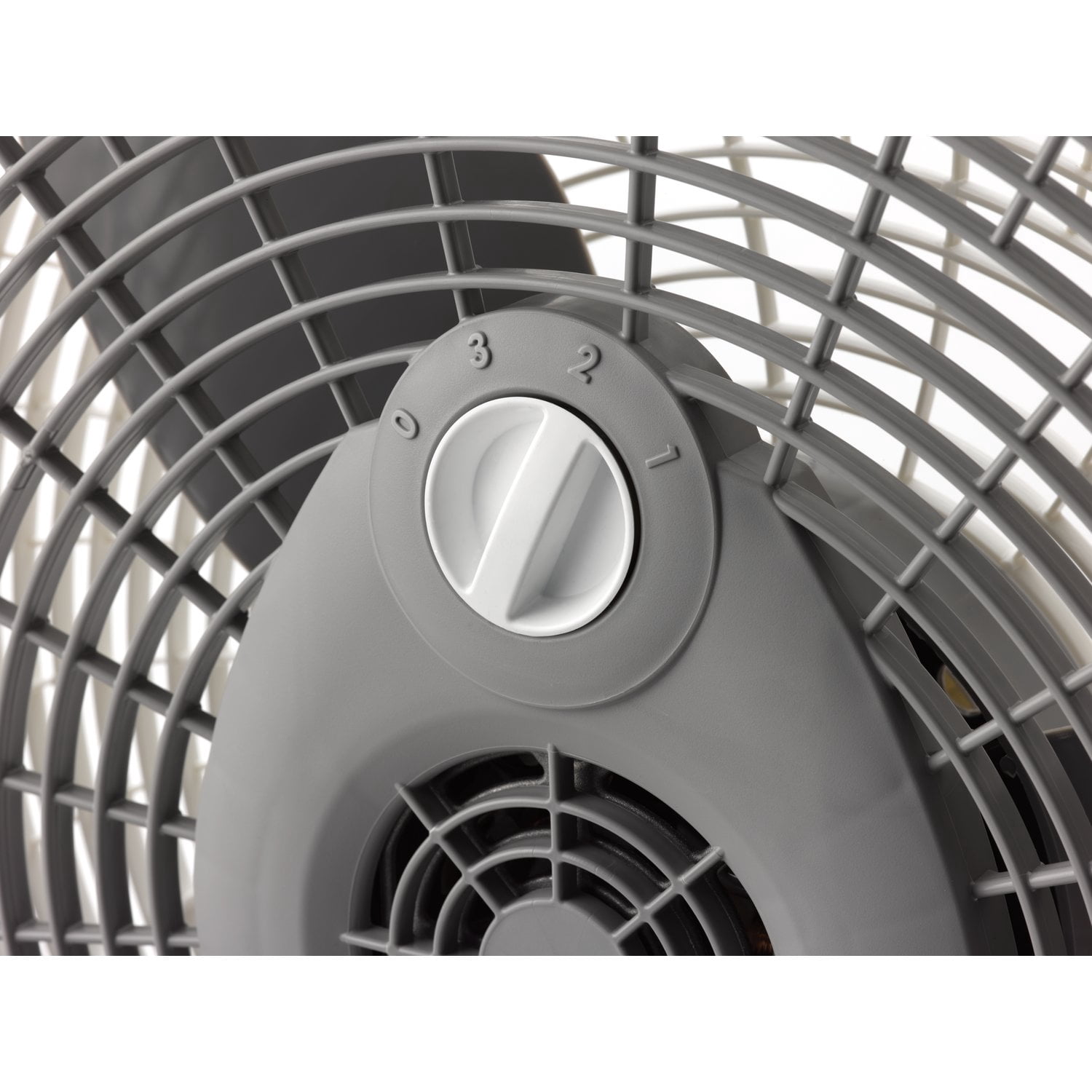 Lasko 20-In. Air Circulator Fan (Grey, 26.2 in Height) n1dd3