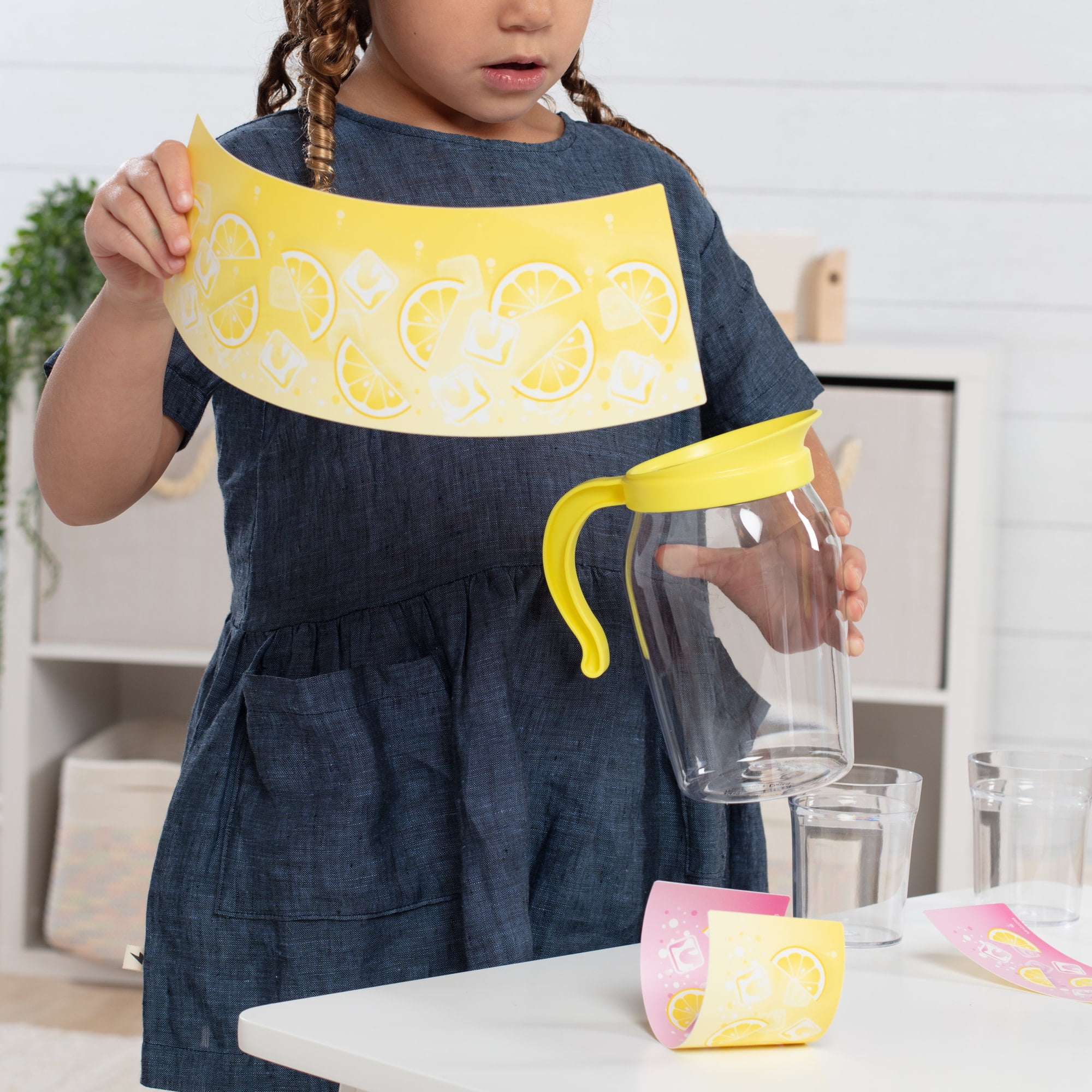 Melissa & Doug Lemonade Pretend Play Food and Drink Set (12 Pieces) h5mmz