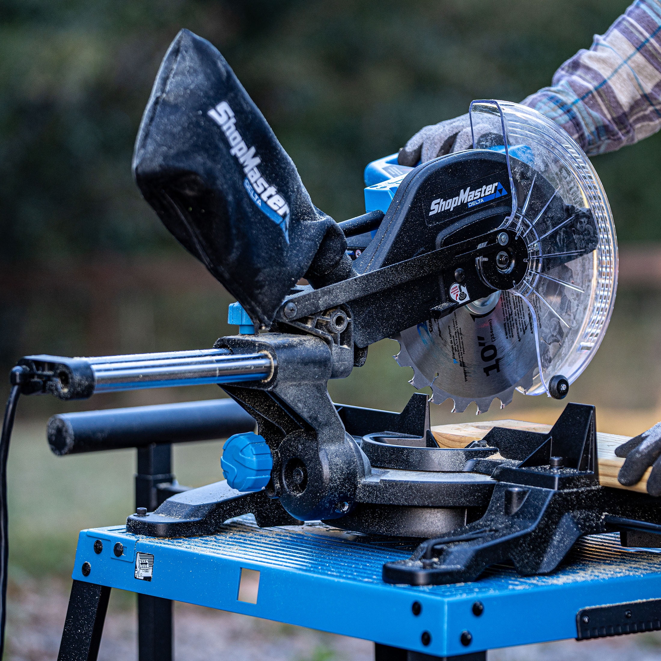 Delta ShopMaster 10 in Sliding Miter Saw with Laser Guide and Electric Brake (10 in) yb18k
