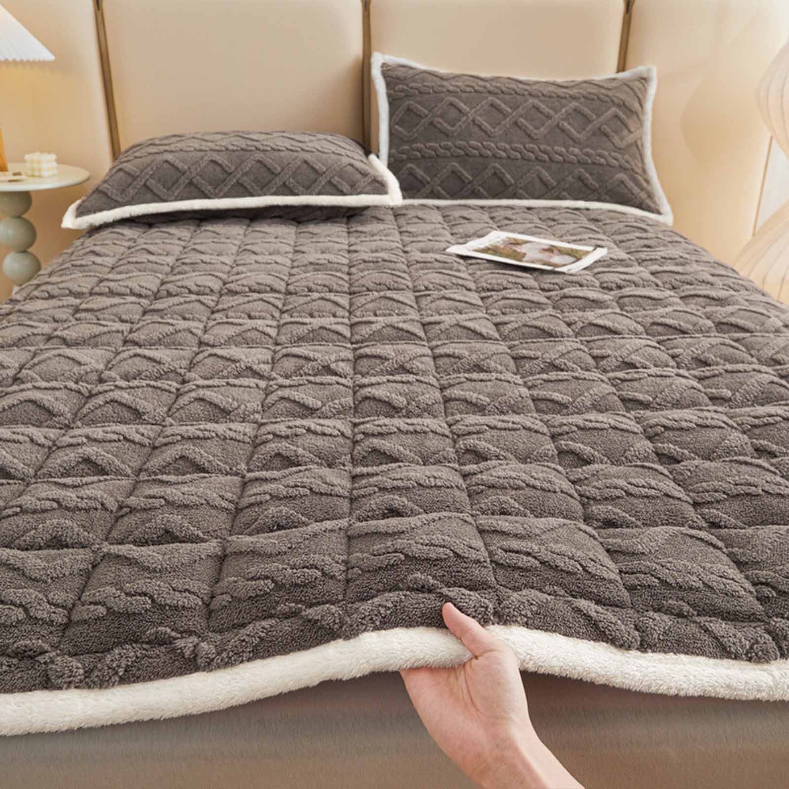 Infidev Winter Warm Tatami Mattress Topper, Breathable Cotton Padded Floor Mat for Dormitory (Grey, 70.8x78.7 in) k9rg4