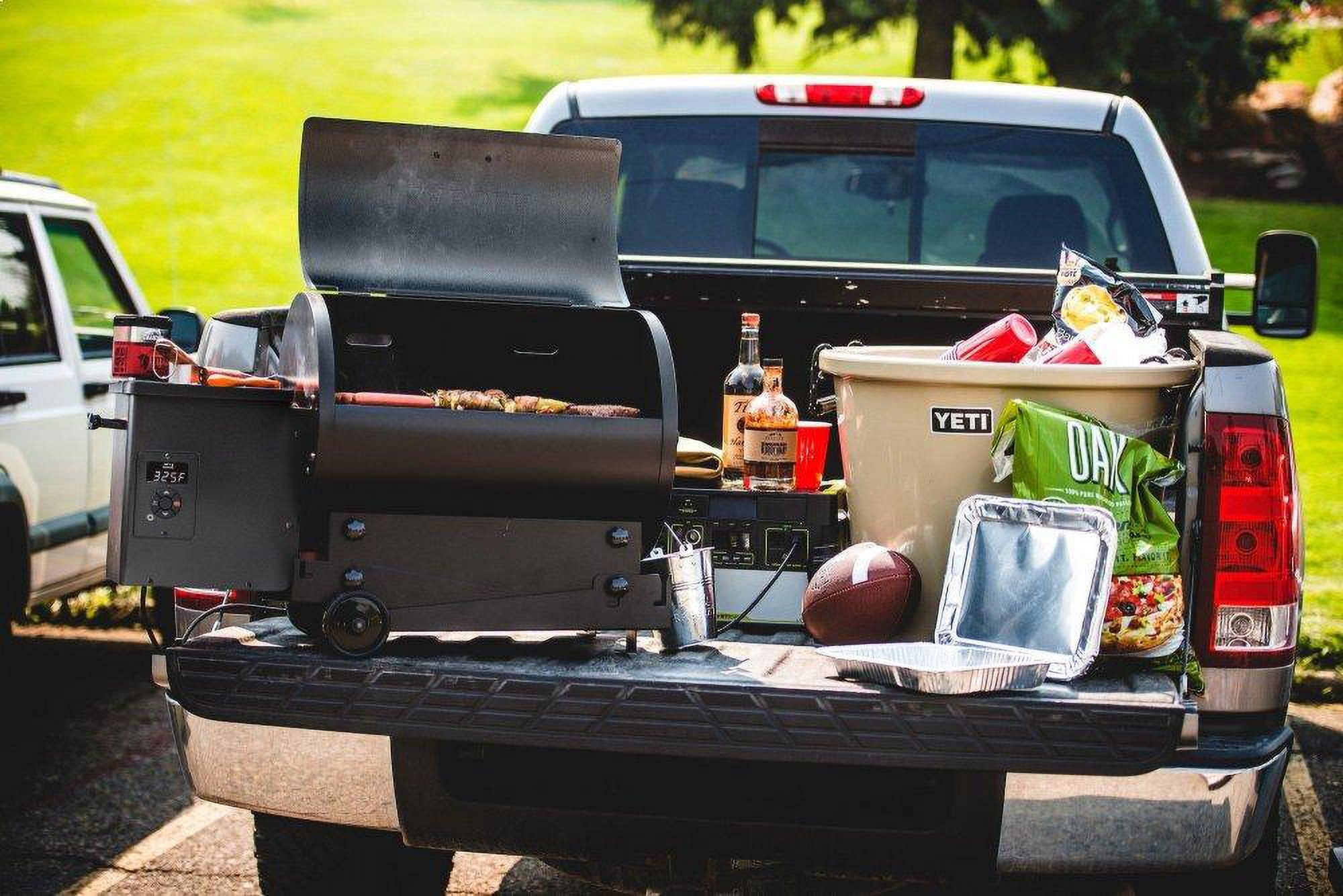 Traeger Pellet Grills Tailgater 20 Wood Pellet Grill and Smoker (Black, 300 sq in) atfy7