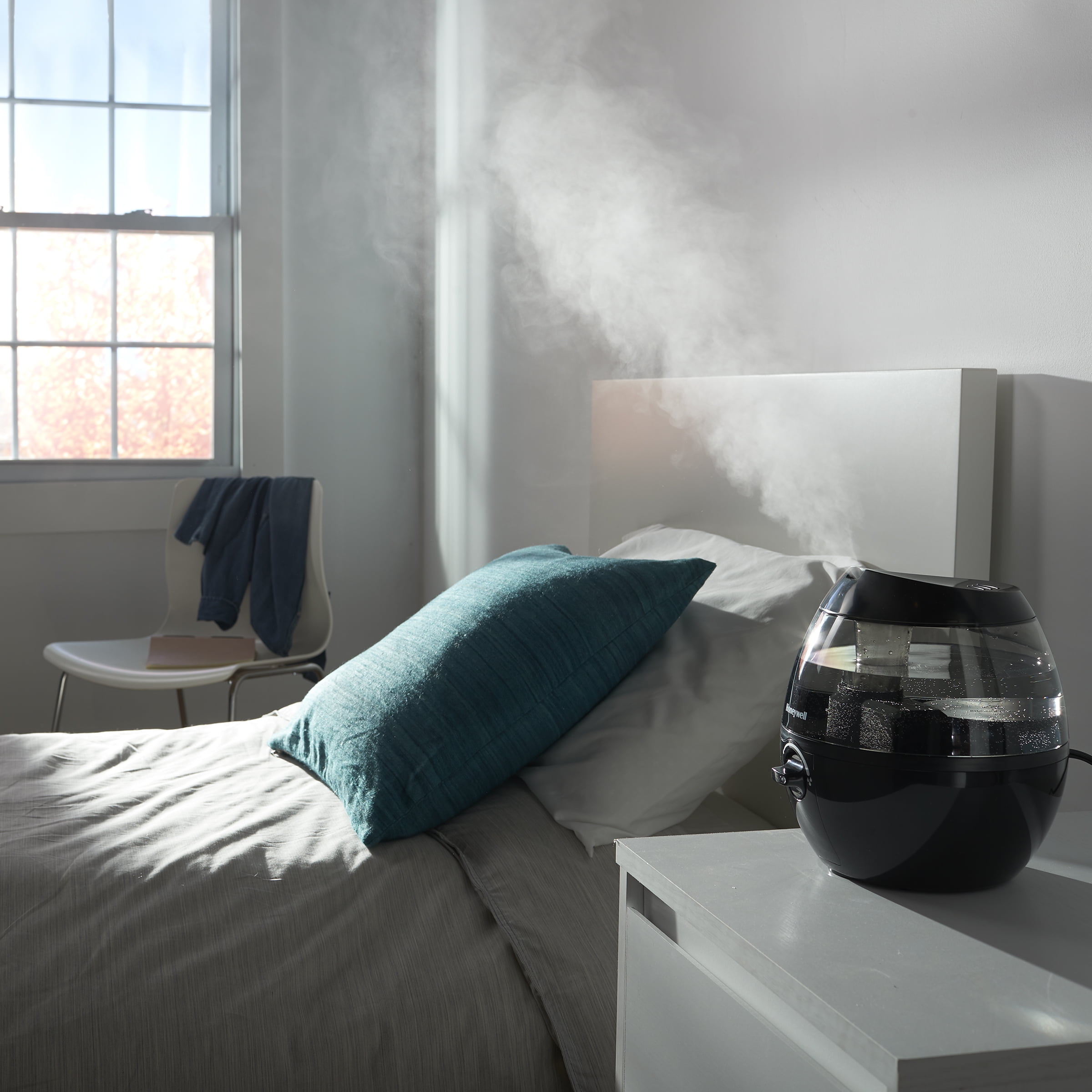 Honeywell Mistmate Ultrasonic Cool Mist Humidifier (Black, 0.50 gal) 507ok