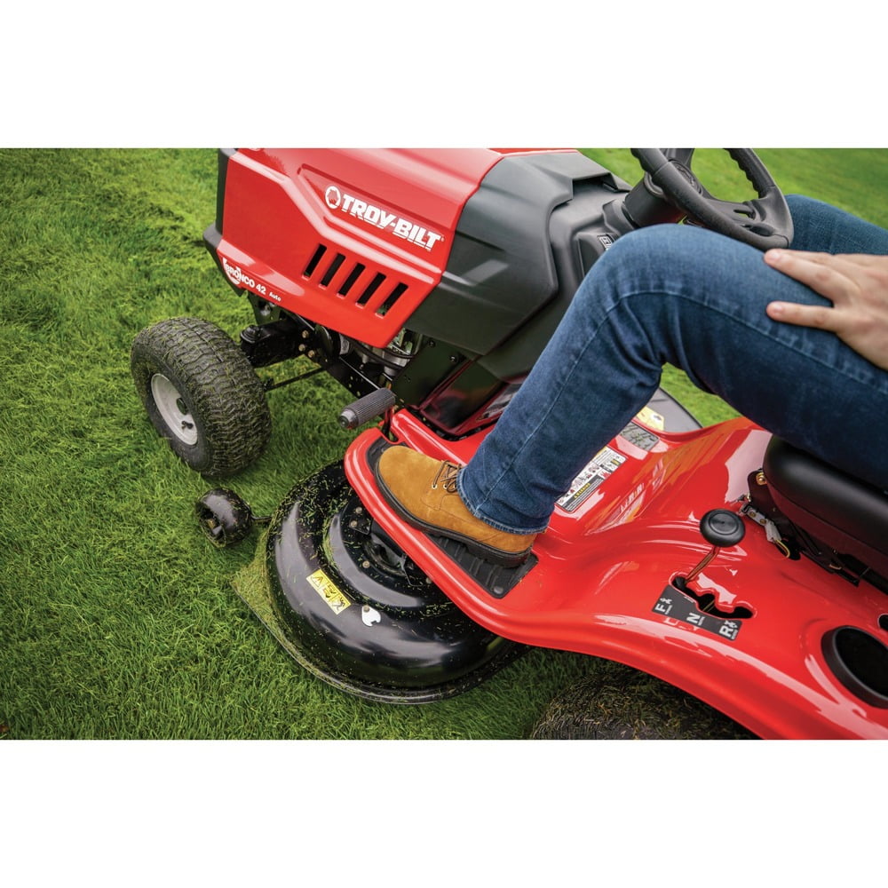 Troy-Bilt Bronco 42 in. Riding Gas Lawn Mower (547cc Engine, 42 in. Cutting Deck) helju