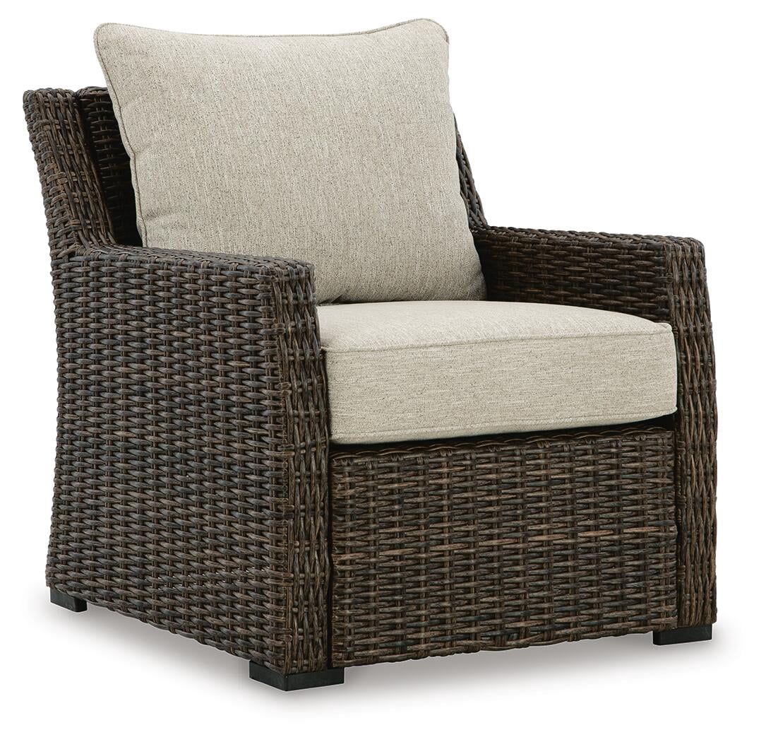 Signature Design by Ashley Brook Ranch Outdoor Lounge Chair with Cushion (Brown, 32 in x 34 in x 35 in) 0yr6b