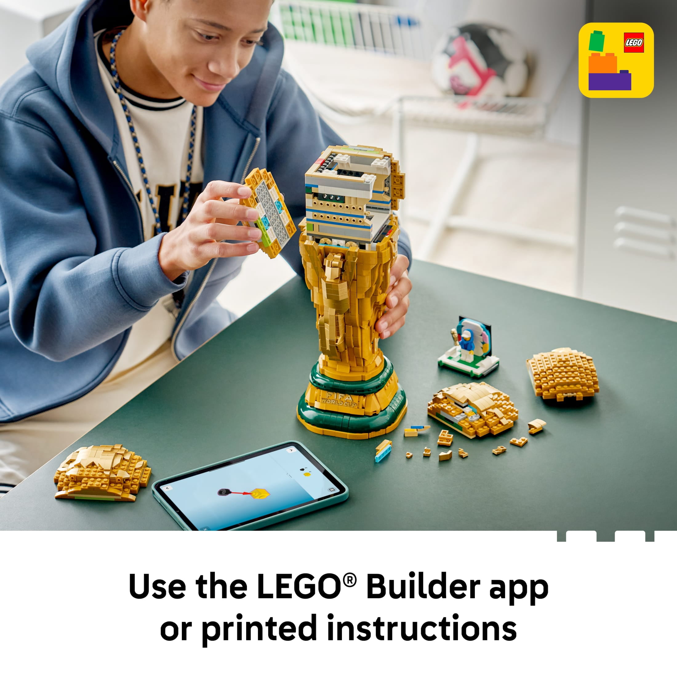 LEGO FIFA World Cup Official Trophy Building Set (Collectible Display Model, 2842 Pieces, 14.5 in) oo5ll