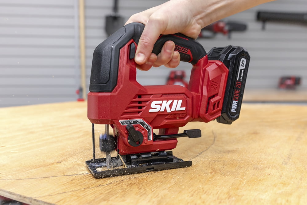 SKIL PWR CORE 20V Brushless Cordless Jigsaw Kit with 2.0Ah Battery and Charger (Red, 1 Kit) qbf0r