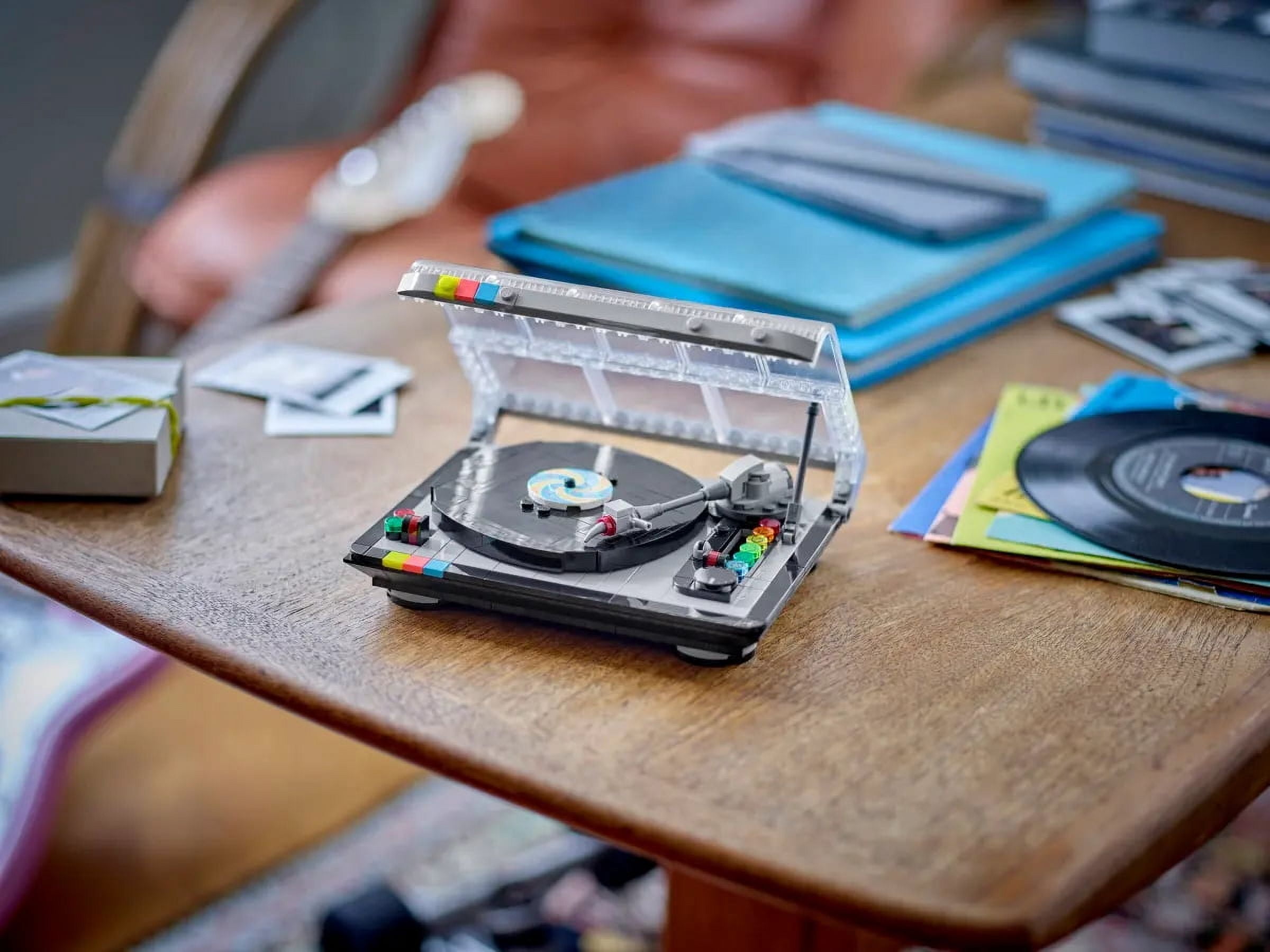 LEGO Retro Record Player Building Set (310 Pieces) wp2fz