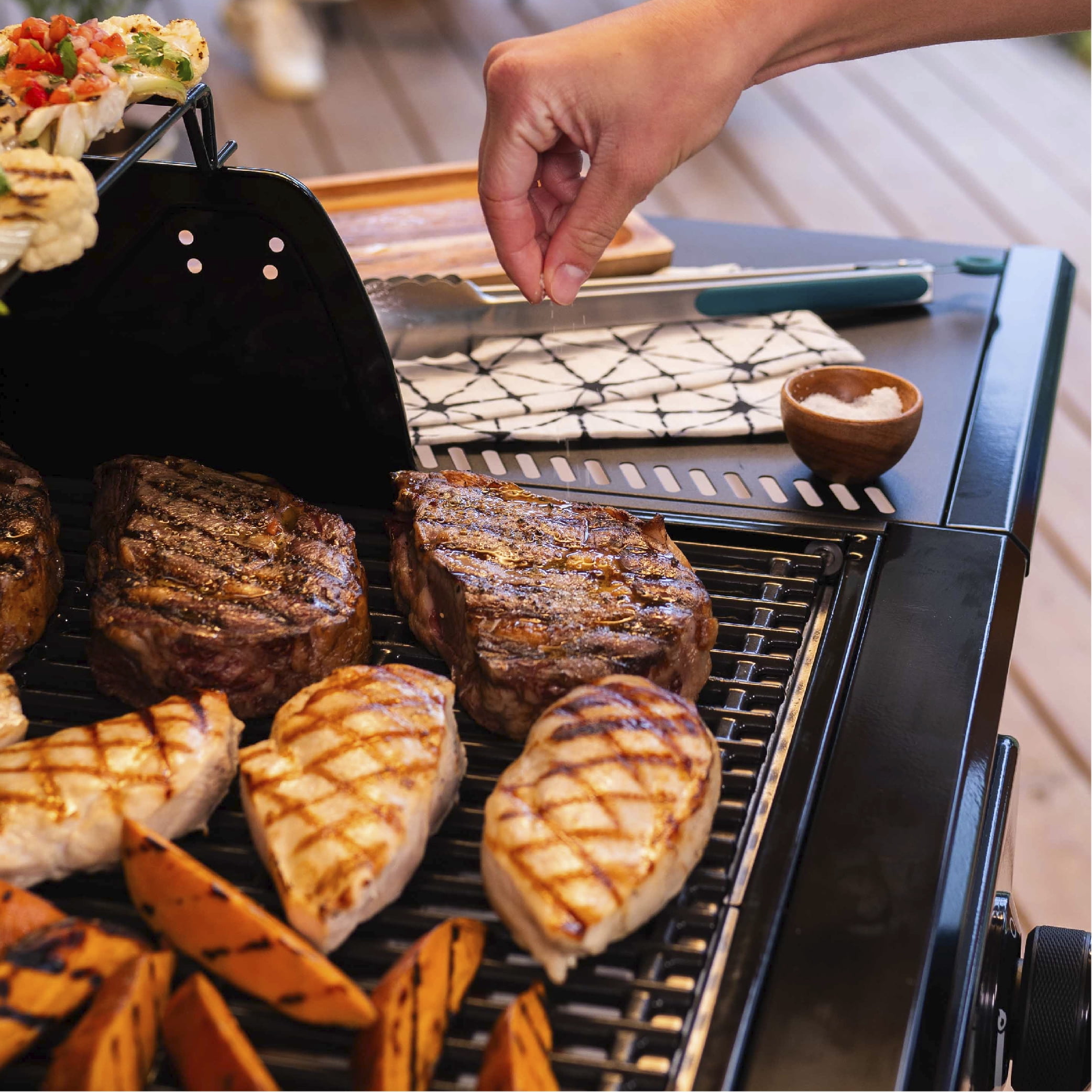 Charbroil Pro Series 2-Burner Gas Grill and Griddle (Black, 180 sq in) u232x - Image 12