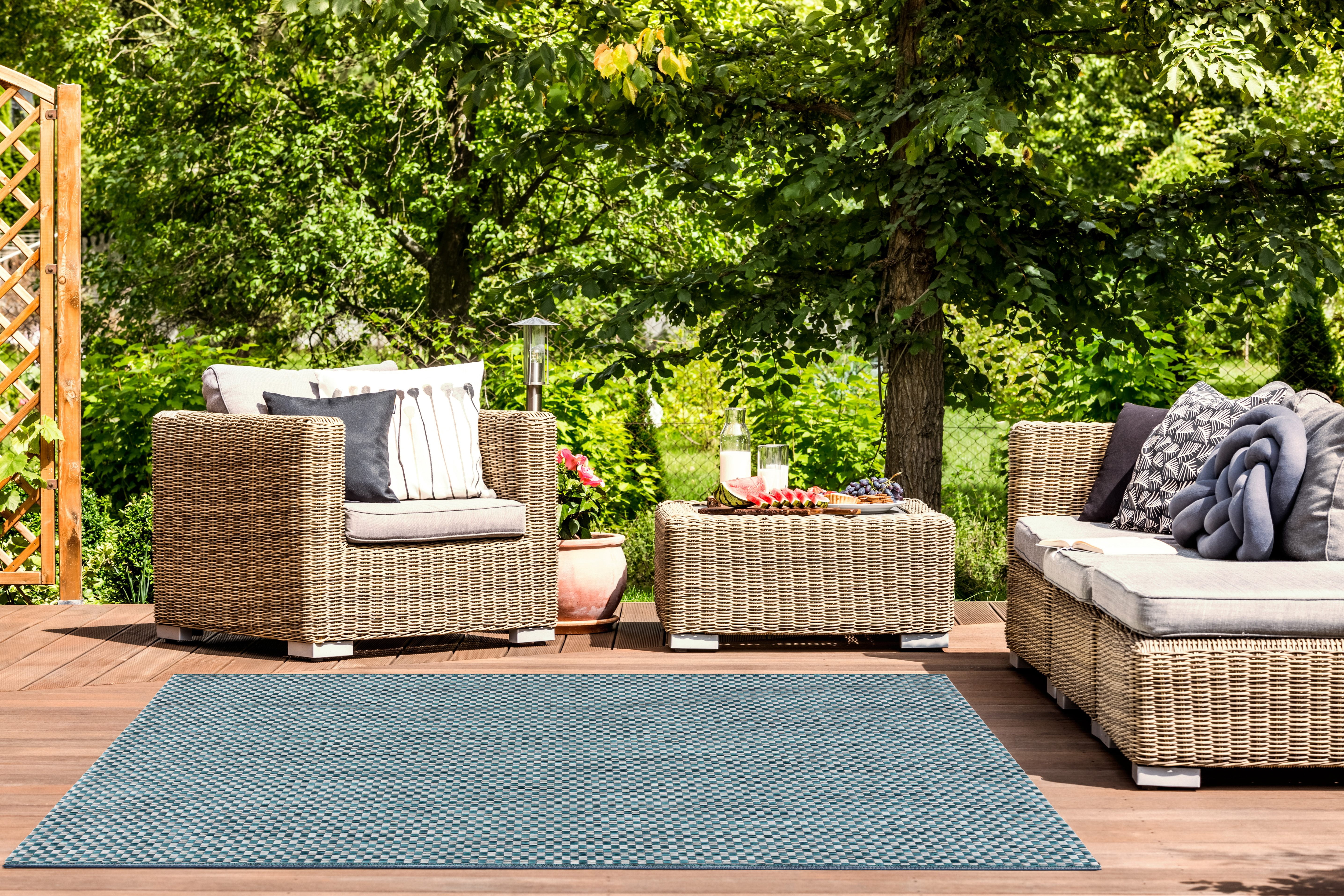 Safavieh Courtyard Blair Checkered Indoor/Outdoor Area Rug (Turquoise/Light Grey, 2 ft x 3.58 ft) d9t69