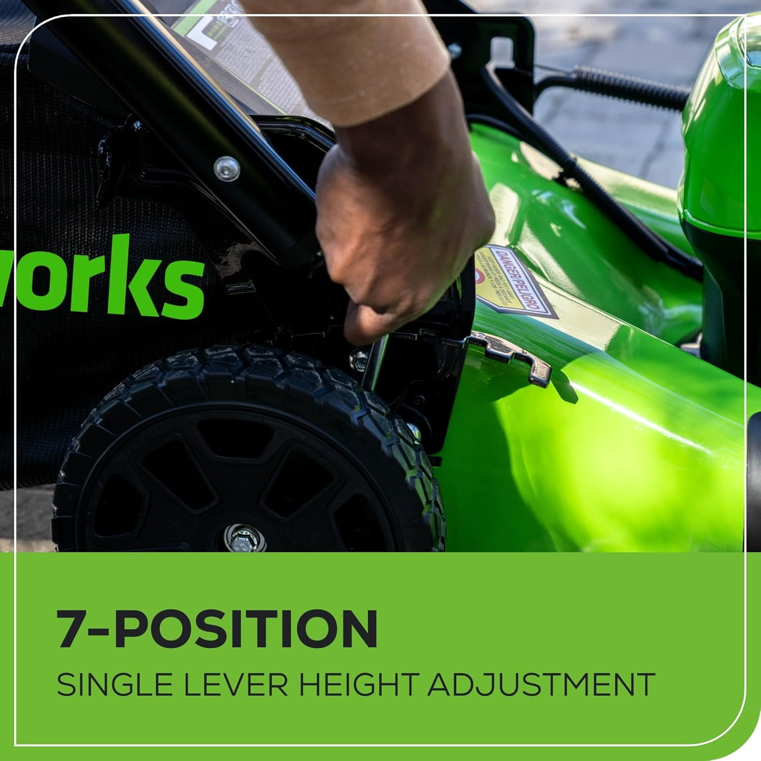 Greenworks 40V 21 in Brushless Cordless Self-Propelled Lawn Mower (LED Headlight, 5.0Ah Battery and Charger Included) mjuj8