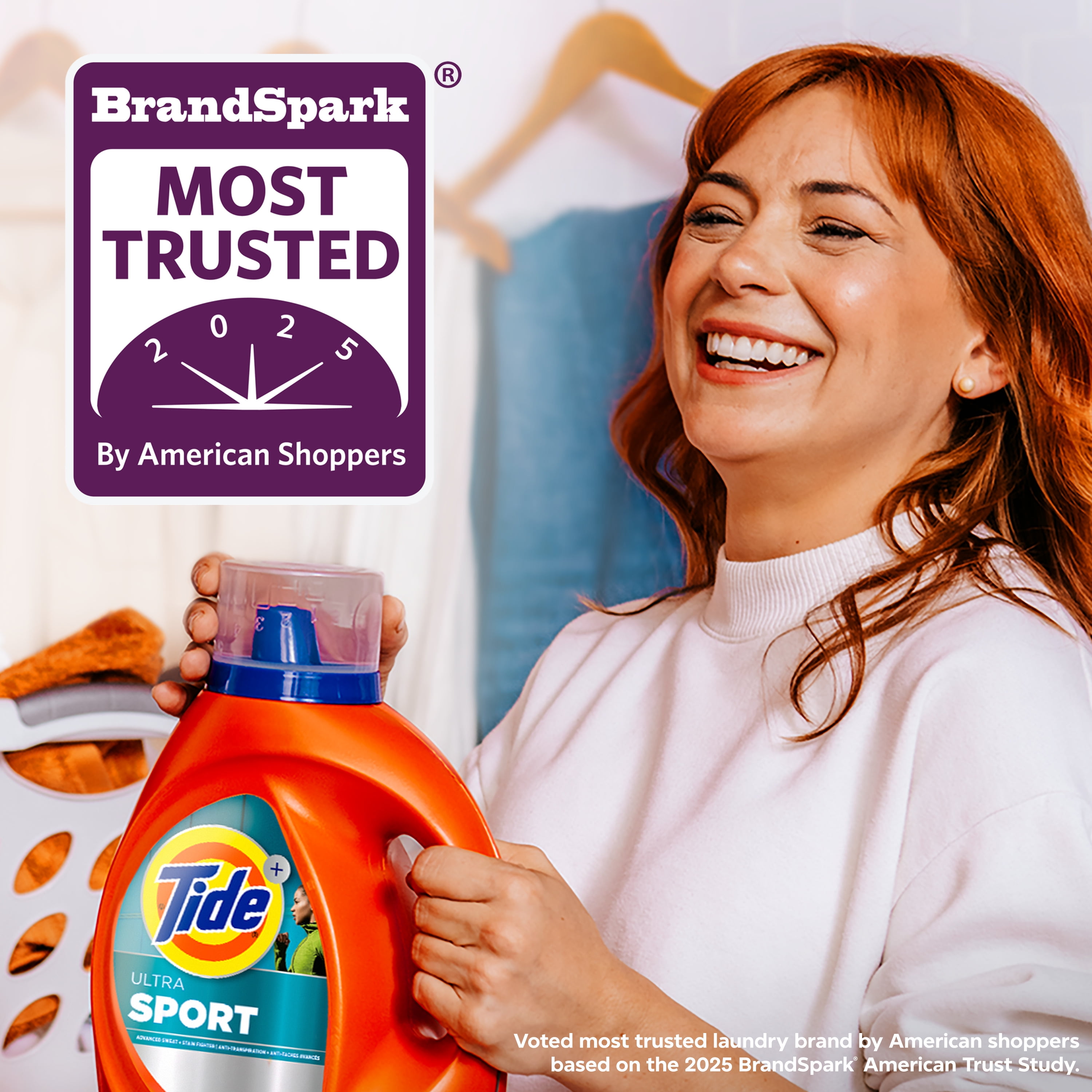 Tide Ultra Sport Liquid Laundry Detergent, Advanced Sweat and Stain Fighter (117 fl oz, 83 Loads) xem91