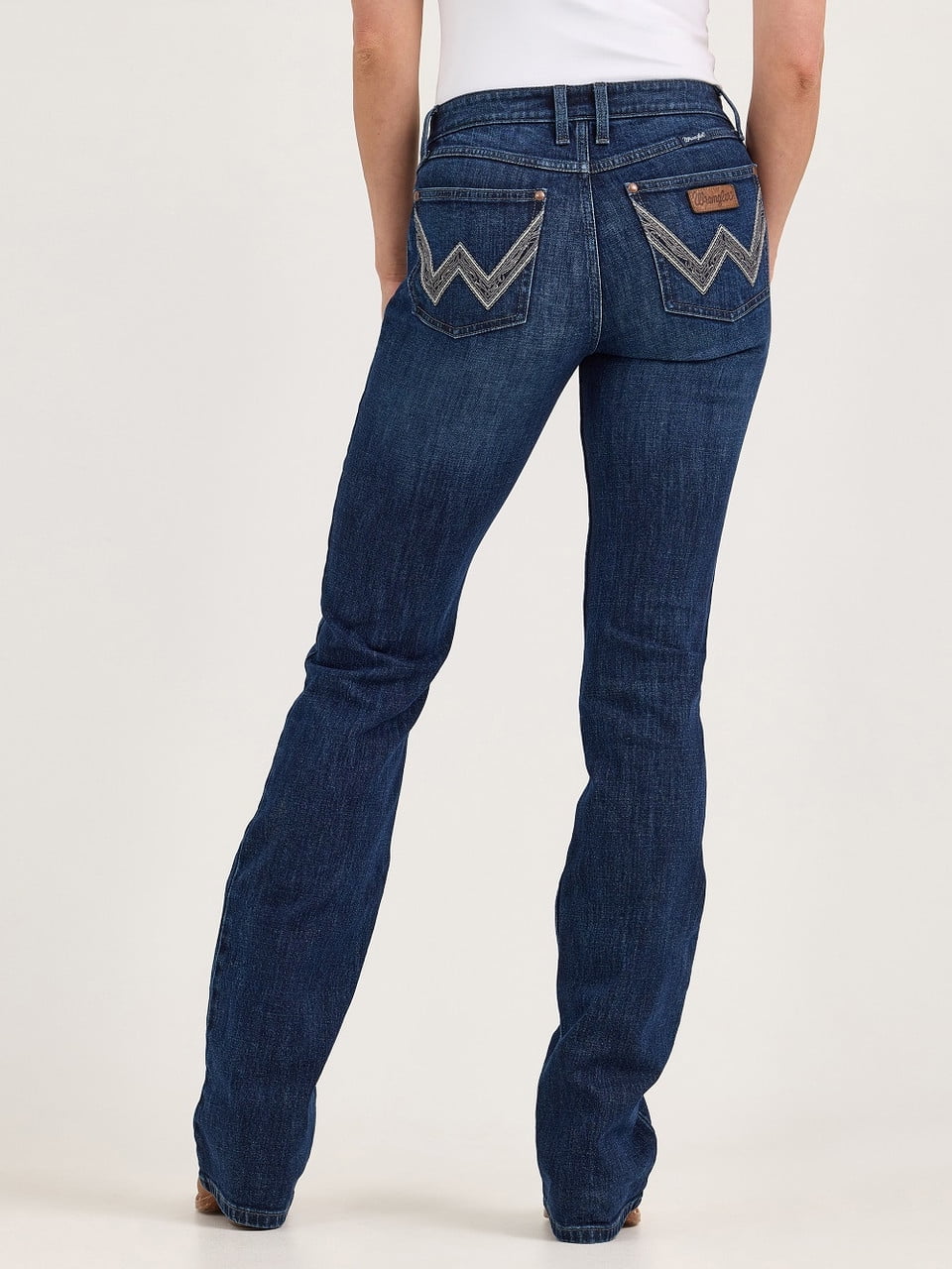 Wrangler Retro Mae Bootcut Jeans for Women (Amelia, Mid Rise) 3bqbi