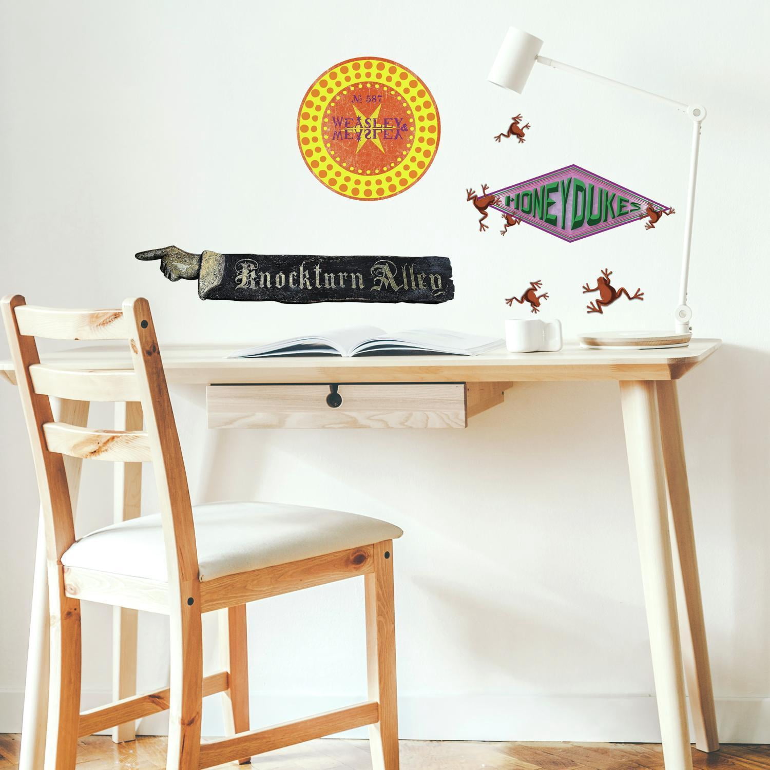 RoomMates Harry Potter Signs Wall Decals & Stickers (Brown, 21 Pieces) 4jvqt