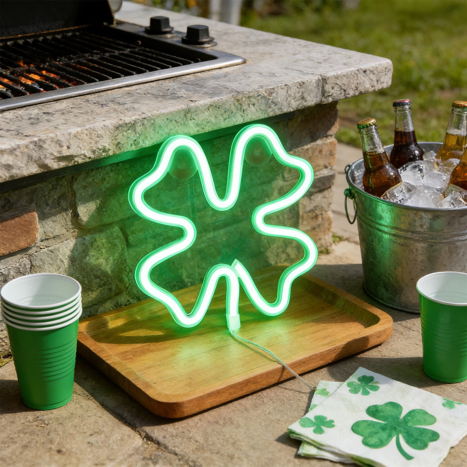 Dwellis St. Patrick's Day LED Hanging Clover Light, Shamrock Window Decor with Suction Cups (Green, 1 Count) blky1
