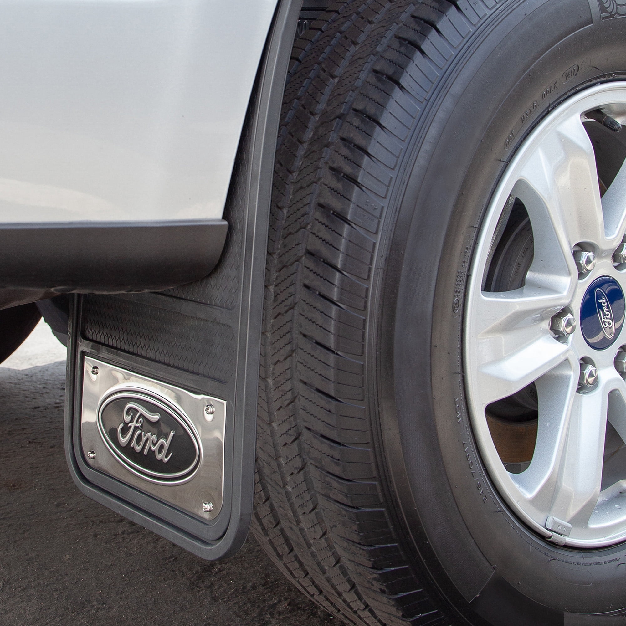 Plasticolor Ford Heavy Duty Universal Fit Rear Mud Guards (Black, 12 in x 23 in, 1 Pair) 2m8ll
