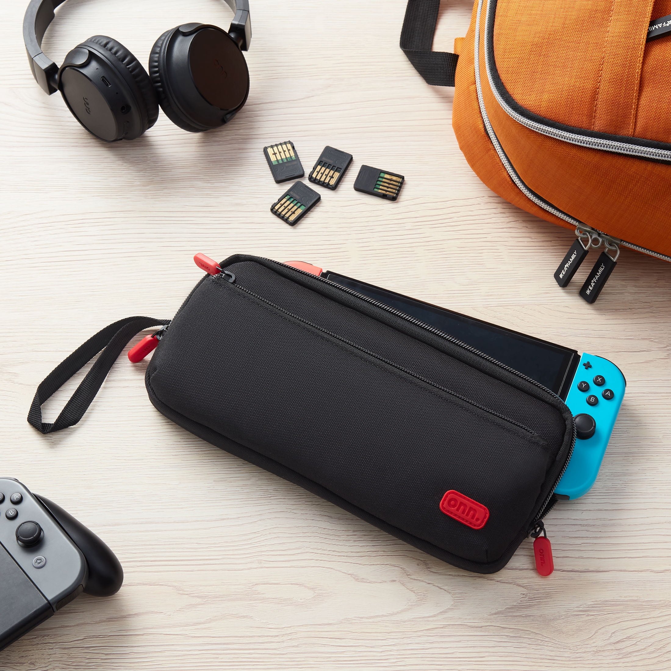 onn Soft Carrying Case for Nintendo Switch, Switch OLED, and Switch Lite (Black, 10.5 in x 5 in x 2 in) 506ao