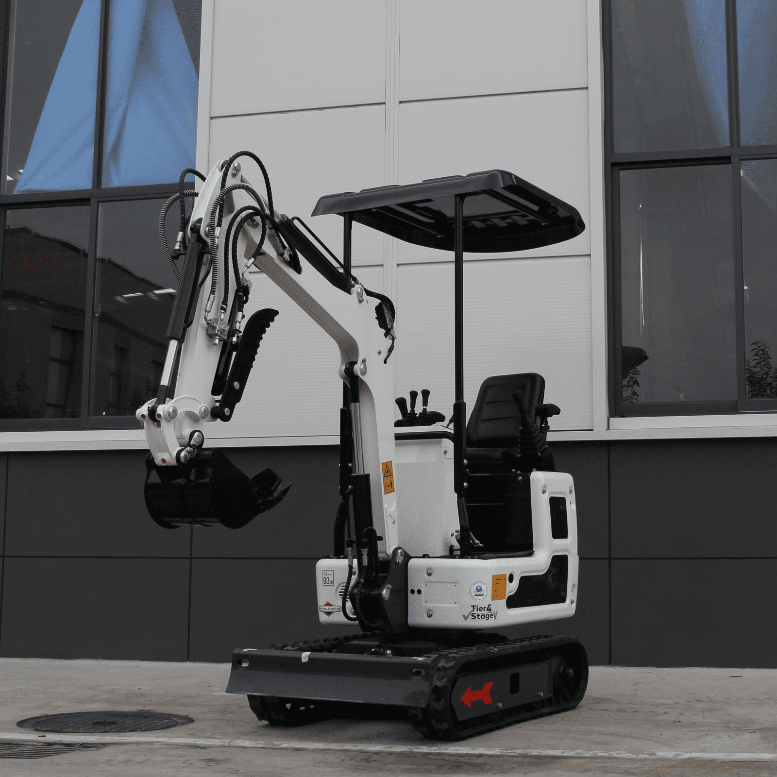 MachPro 1.2 Ton Mini Excavator with B&S Gasoline Engine and Toothless Bucket (88.82 x 36.1 x 87.2 in) 0morh
