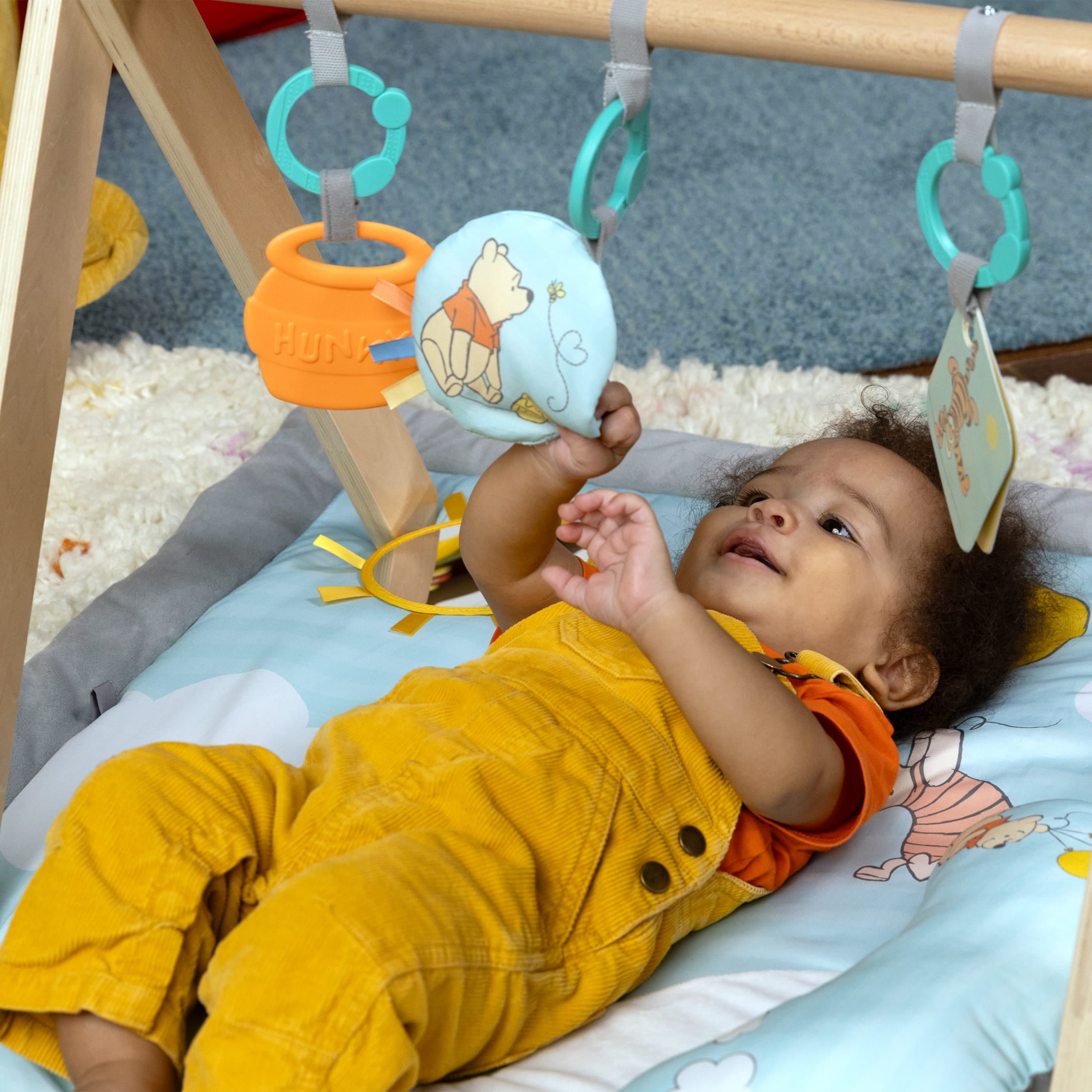 Bright Starts Disney Winnie the Pooh Once Upon a Tummy Time Activity Gym (Blue, 30 in x 30 in x 18.5 in) gbe0j