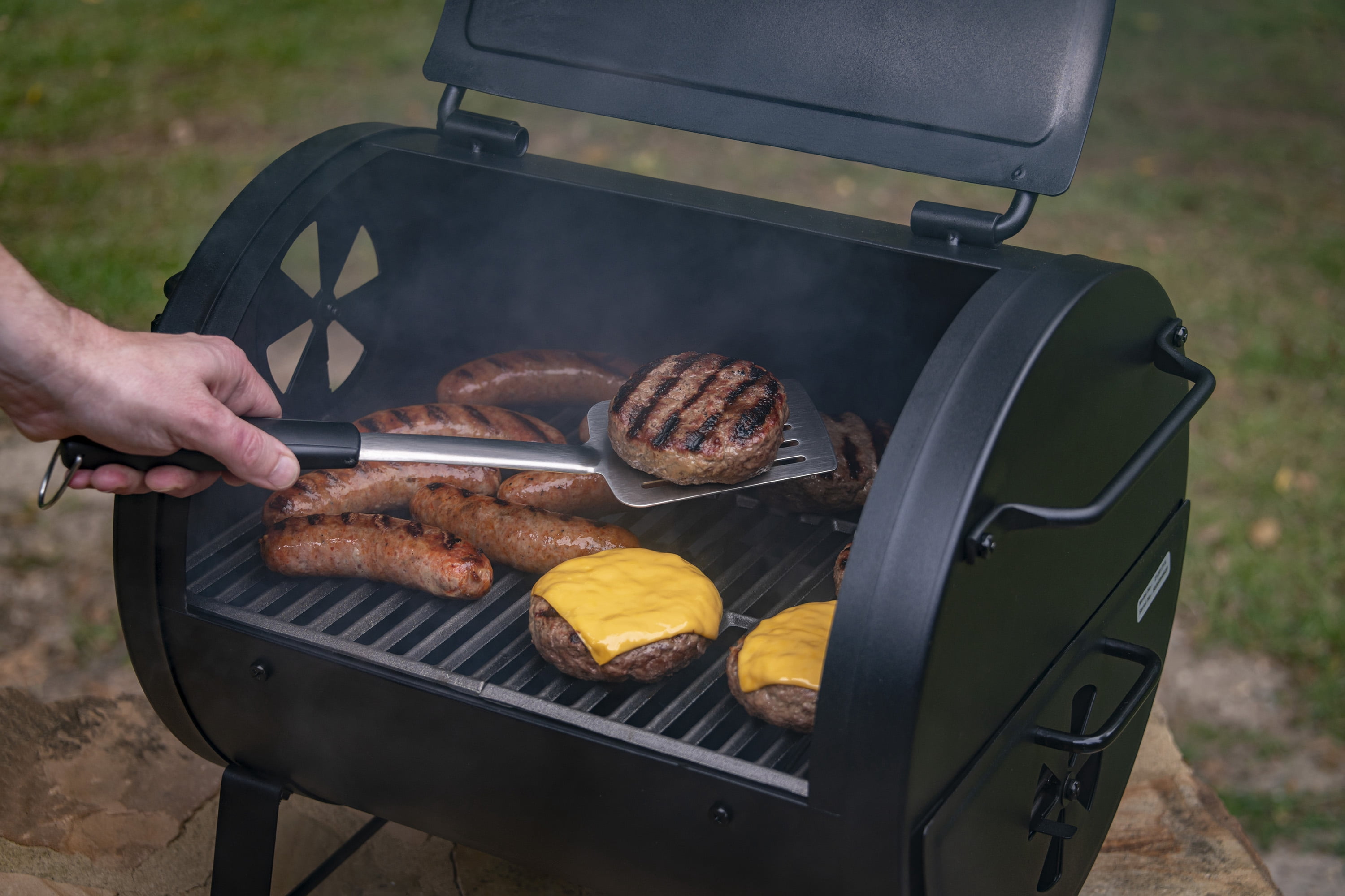 Charbroil American Gourmet Charcoal Tabletop Grill and Offset Firebox (Black, 260 sq in) 5ih7m