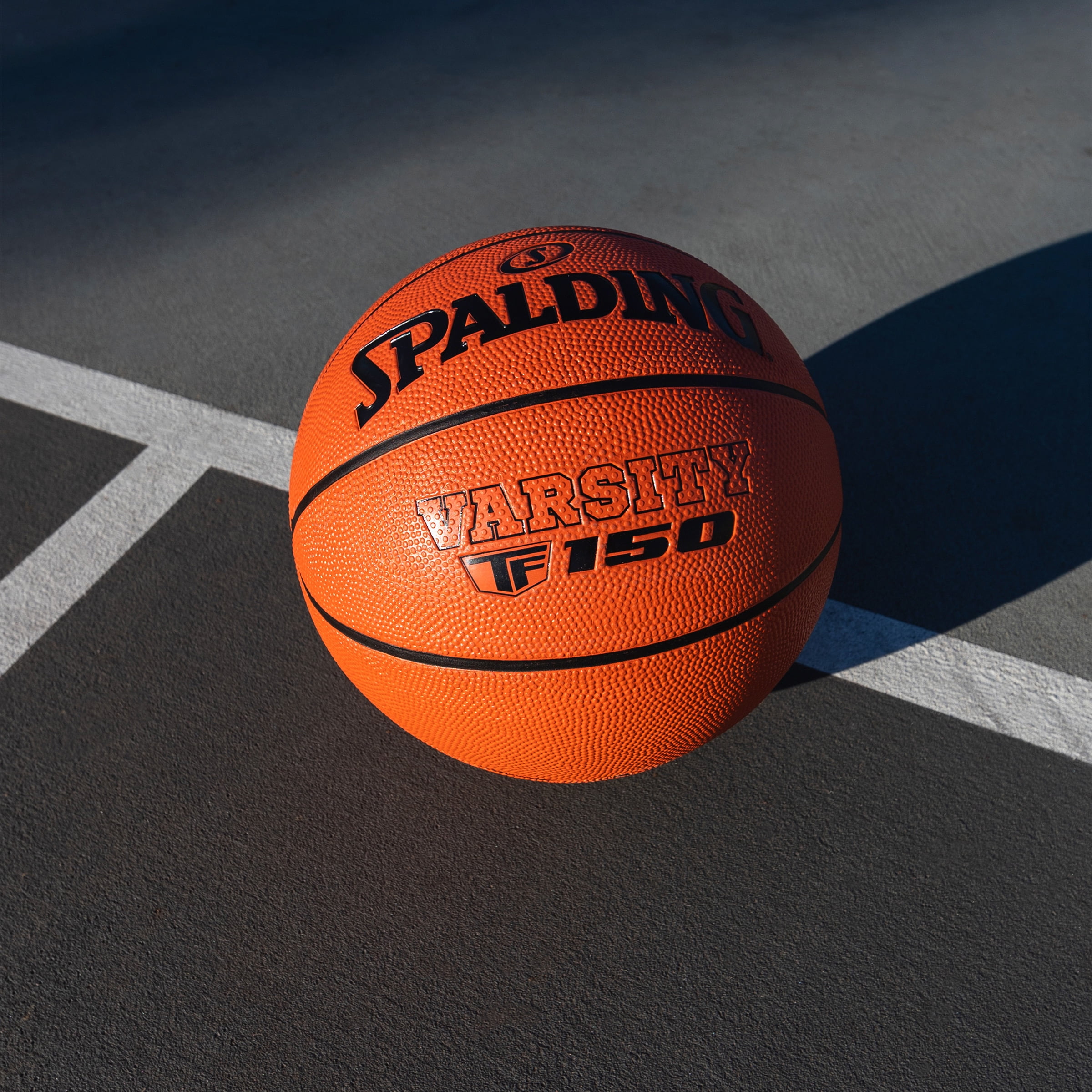 Spalding Varsity TF-150 Outdoor Basketball (Orange, 28.5 in) y2hvw