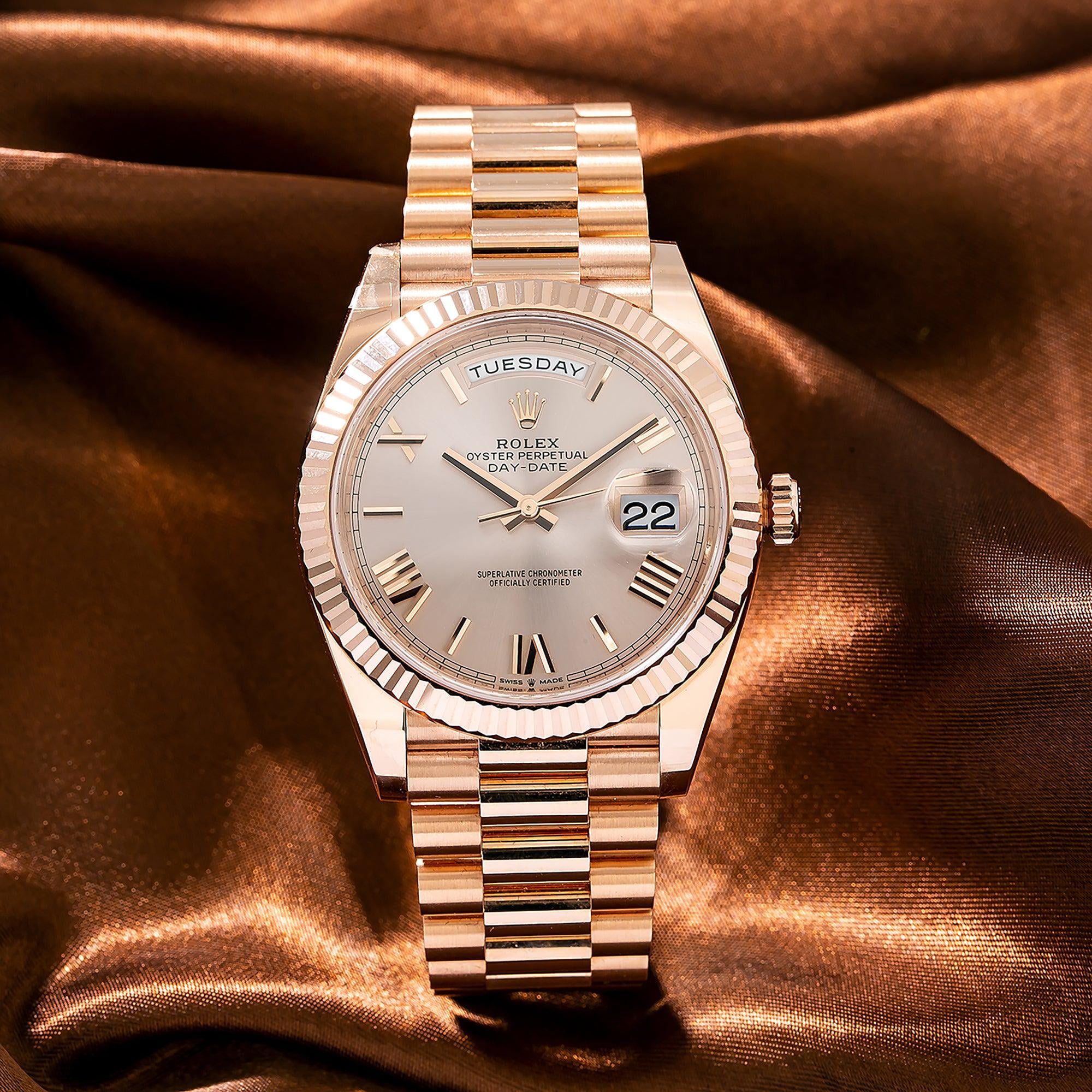 Rolex Day-Date 40mm 18K Rose Gold Watch Sundust Roman Dial Fluted Bezel (40 mm) 28qo3