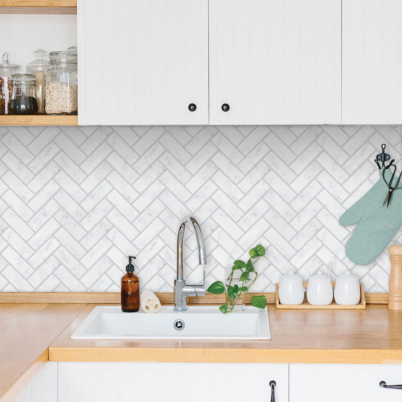 RoomMates Marble Herringbone Peel And Stick Backsplash (Grey, 4 Pack, 10.5 in x 10.5 in) j8qrn