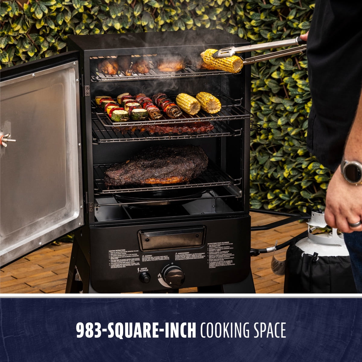 Pit Boss 30 in Gas Vertical Smoker with 983 sq in Cooking Surface (Black, 30 in) iym9h