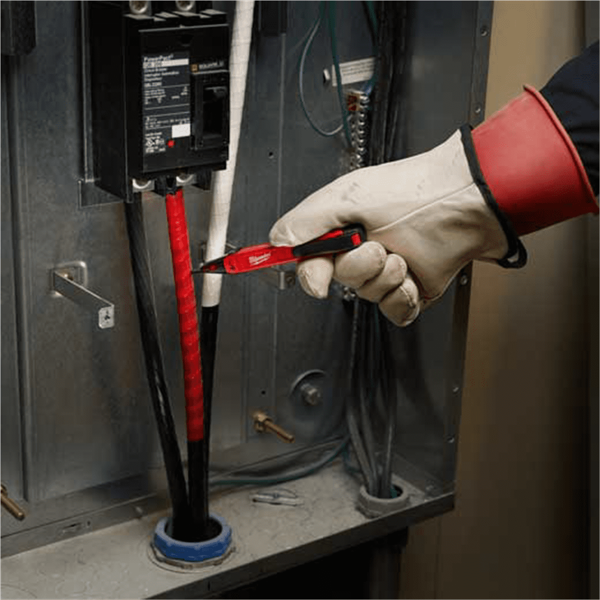 Milwaukee 2202-20 Non-Contact Voltage Detector with LED Work Light (Black, 1 Unit) 4wt7d