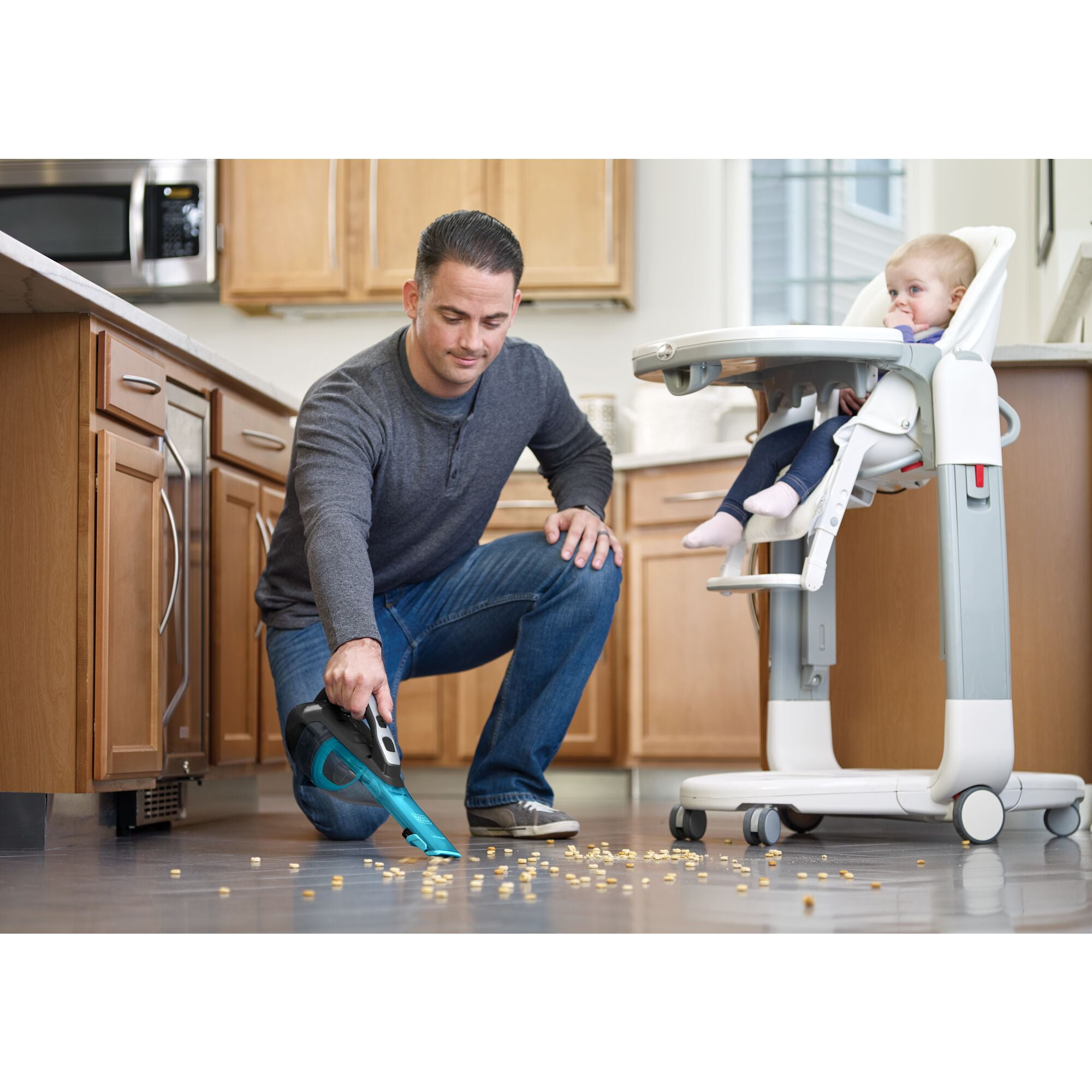 BLACK+DECKER Cordless Handheld Vacuum, Detailer Dustbuster for Multi-surface Cleaning (Black, 1 Unit) hv8bh