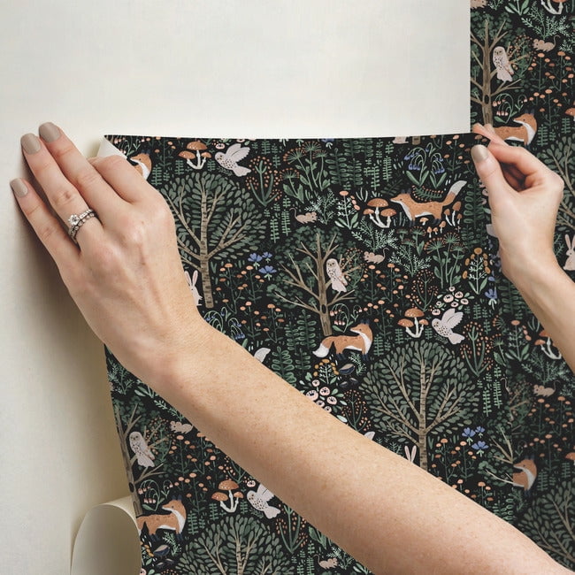 RoomMates Clara Jean Folklore Forest Peel & Stick Wallpaper (Brown, 17 in x 16.5 ft) qyeto