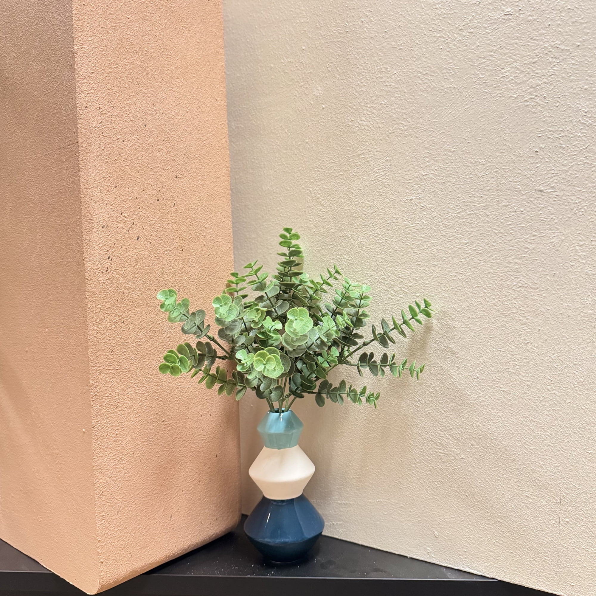 Mainstays Artificial Eucalyptus Flower Bush for Home Decor (Green, 13.5 in) re4y3