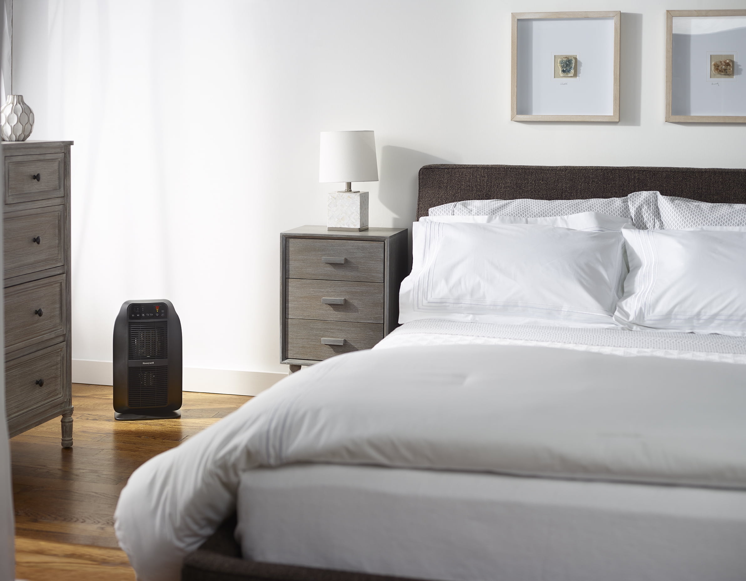 Honeywell Heat Genius Ceramic Heater with Programmable Thermostat and Tip-Over Protection (Black) mug2u