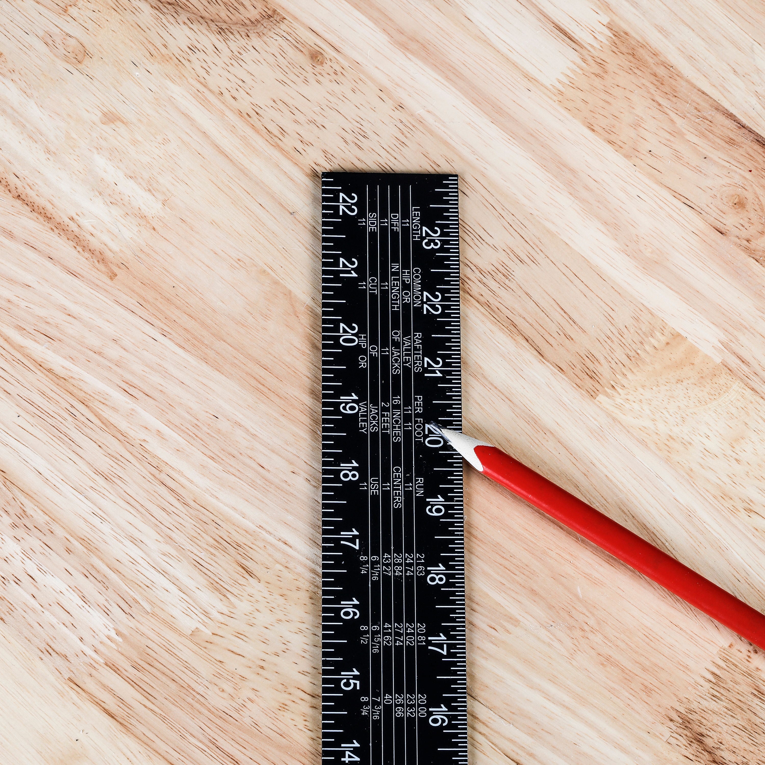 Hyper Tough Heavy-Duty Rafter Framing Square, Professional Steel Layout Tool (16 in x 24 in) bqnqr