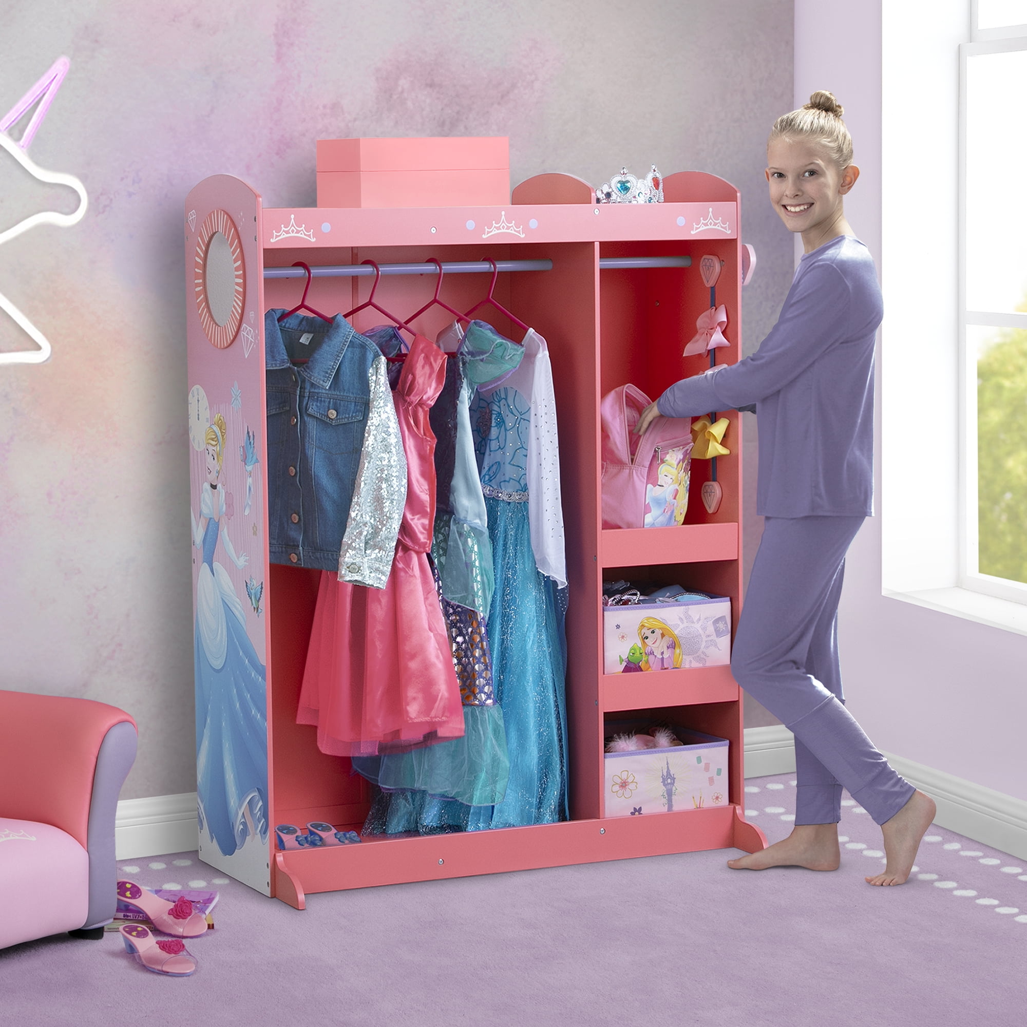 Disney Princess Dress & Play Boutique Costume Storage Wardrobe with Mirror (Pink, 37.8 in W x 18.11 in D x 47.64 in H) 7xbhz
