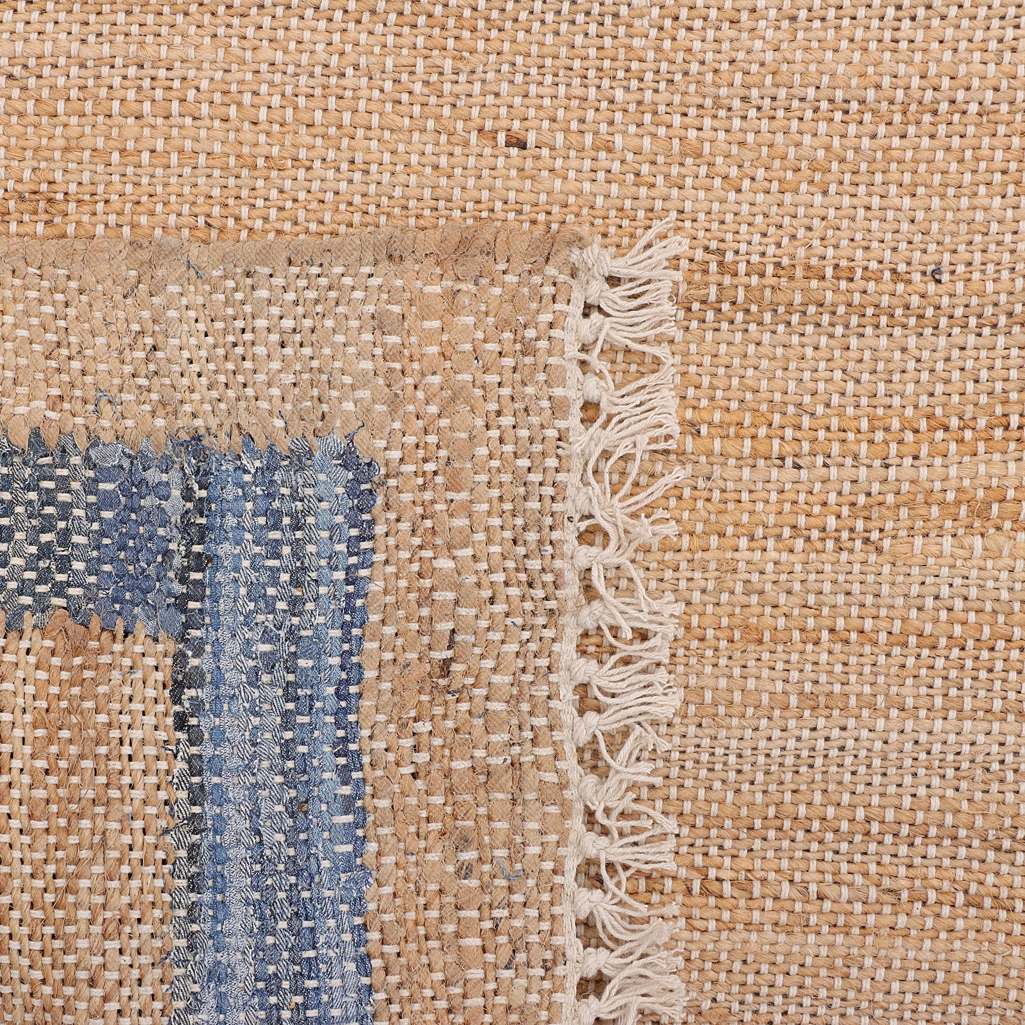 The Pioneer Woman Denim Jute Accent Rug, Rustic Organic Woven Floor Mat (Blue Border, 30 in x 46 in) g4n7f