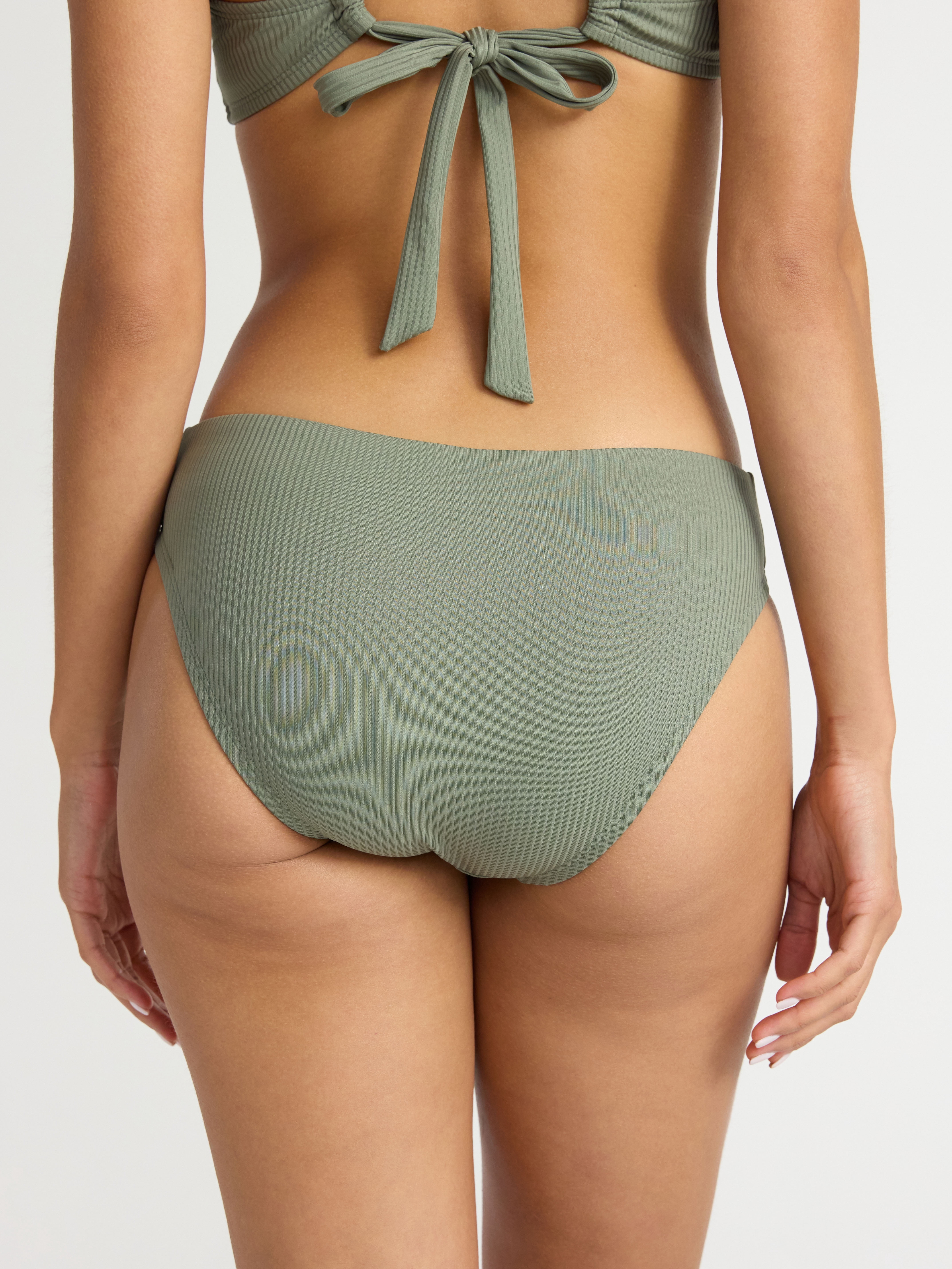 Time and Tru Women's High Cut Mid Rise Bikini Bottoms (Green, XS-2X) w3pp6