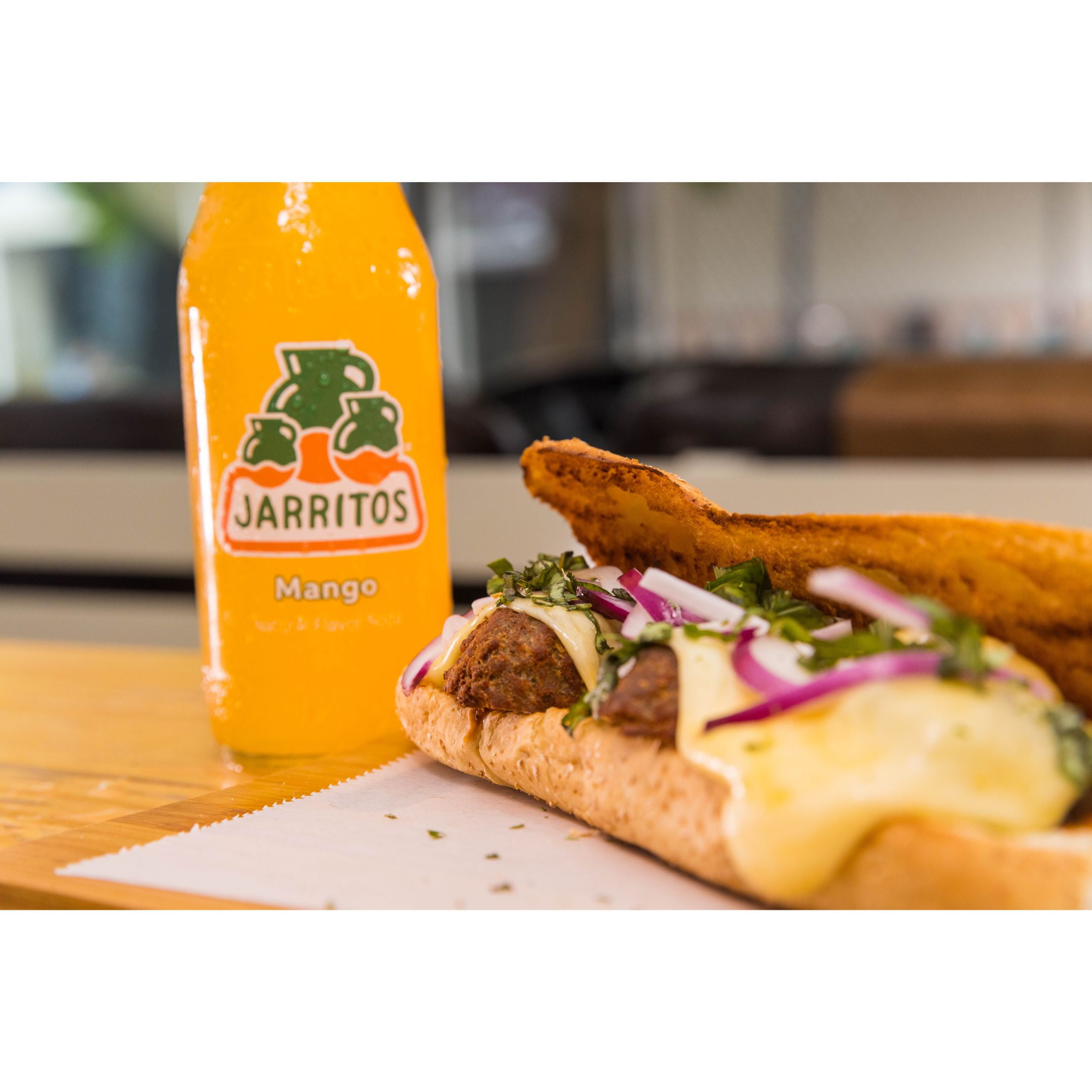 Jarritos Fruit Punch Soda, Authentic Mexican Fruit Flavored Drink (1.58 qt) 1y7m1