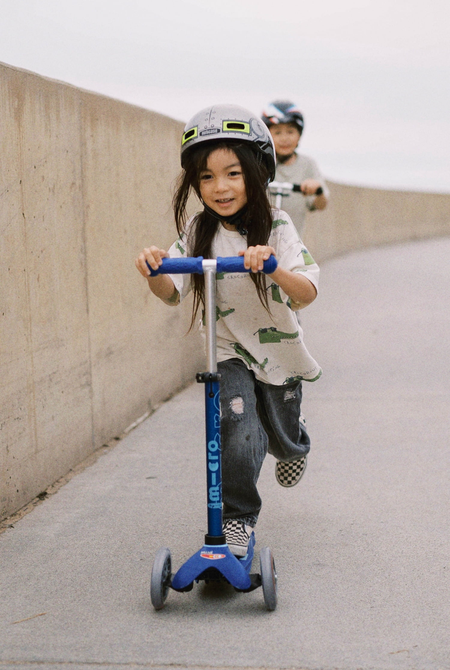 Micro Kickboard Mini Scooter Adjustable Handlebar Lightweight Design (Blue) 6zp3a