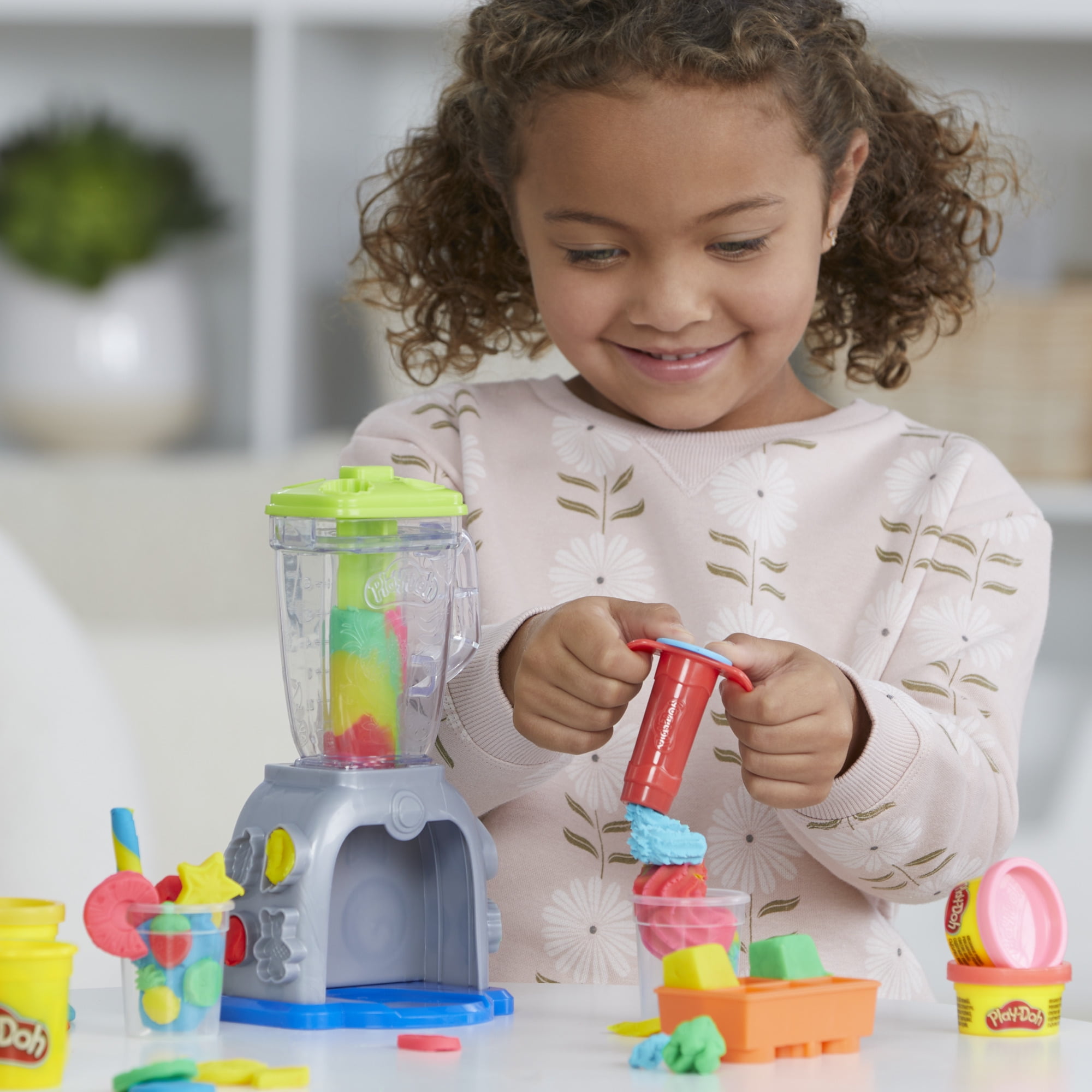 Play-Doh Swirlin' Smoothies Toy Blender Playset (Multi-Color, 7 oz) fbtkr