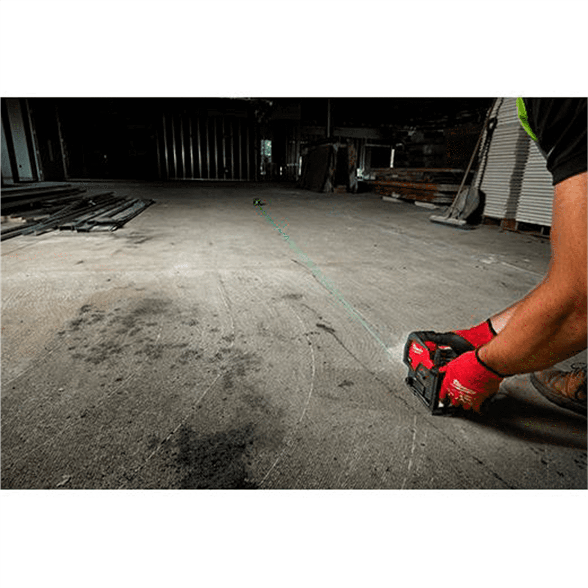 Milwaukee M12 Green Cross Line and Plumb Points Laser Kit (Green, 125 ft Range) wlkf4