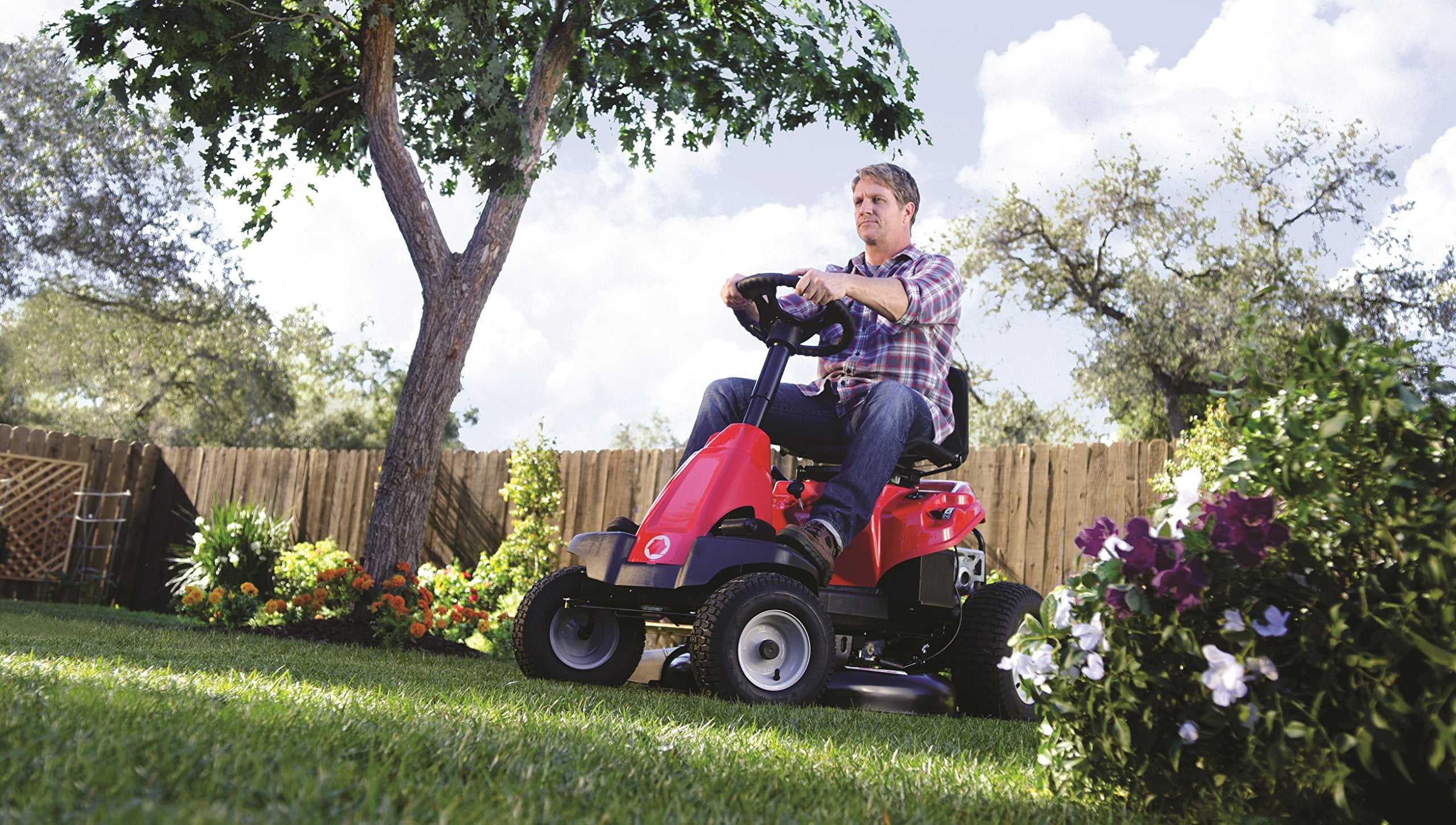 Troy-Bilt TB30B Riding Lawn Mower, 340cc Engine, 30-Inch Cutting Deck (Manual Transmission, 18-Inch Turning Radius) fbxuw