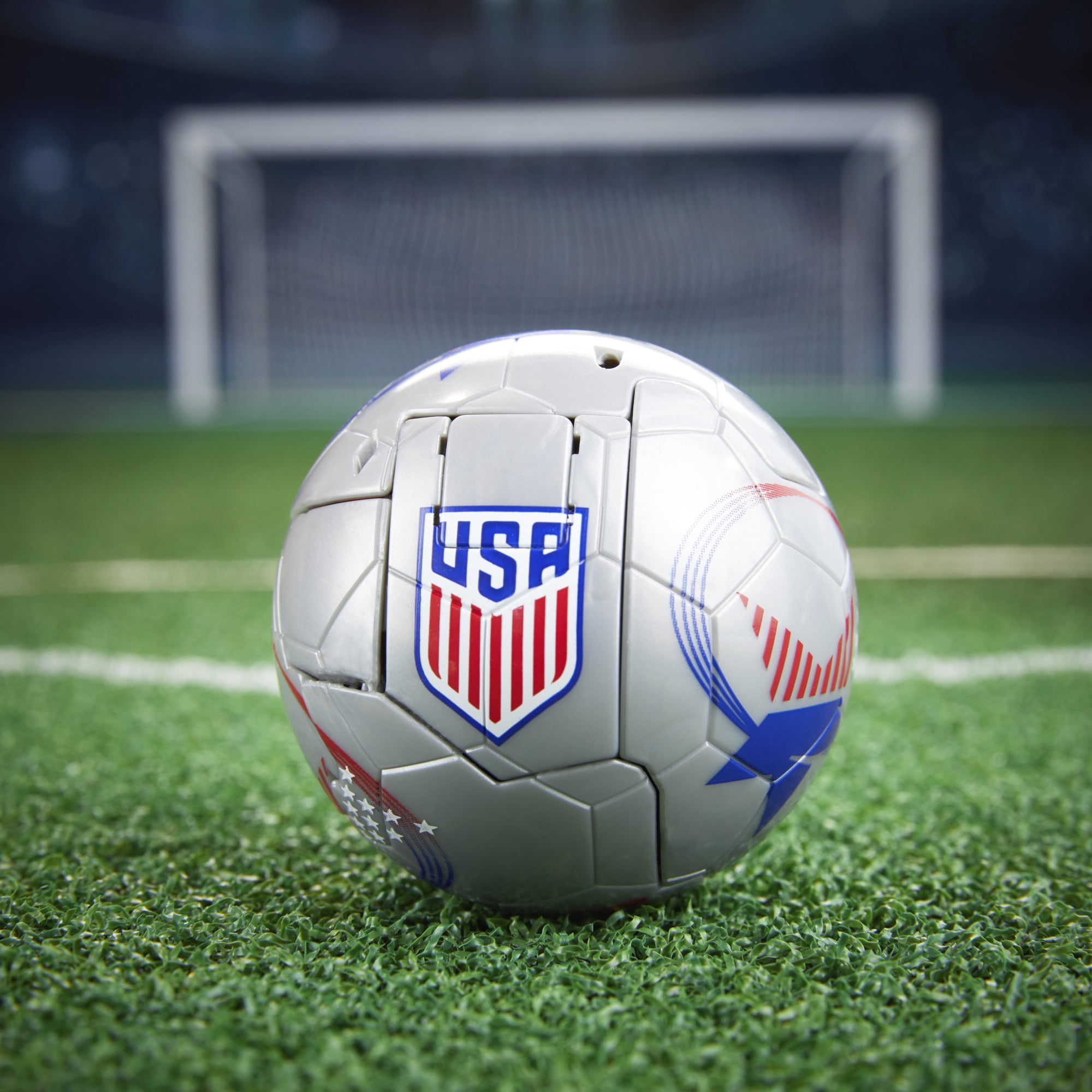 Transformers US Soccer Federation Breakaway Action Figure (5.5 in) tvyfu