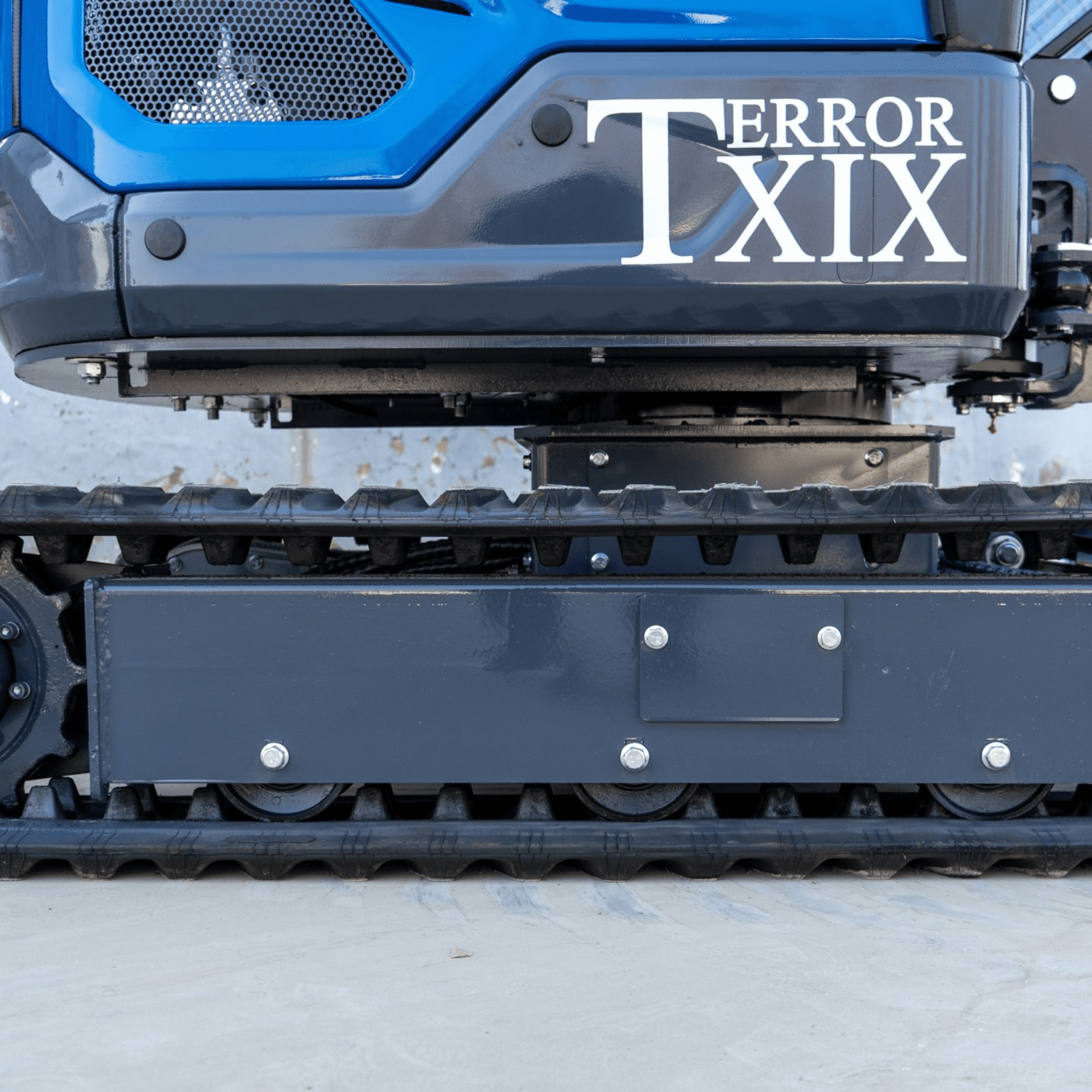 TYPHON Terror XIX Prestige Mini Excavator, Kubota D902 Engine, Retractable Tracks, A/C Cabin (Blue, 4200 lb) z1gue