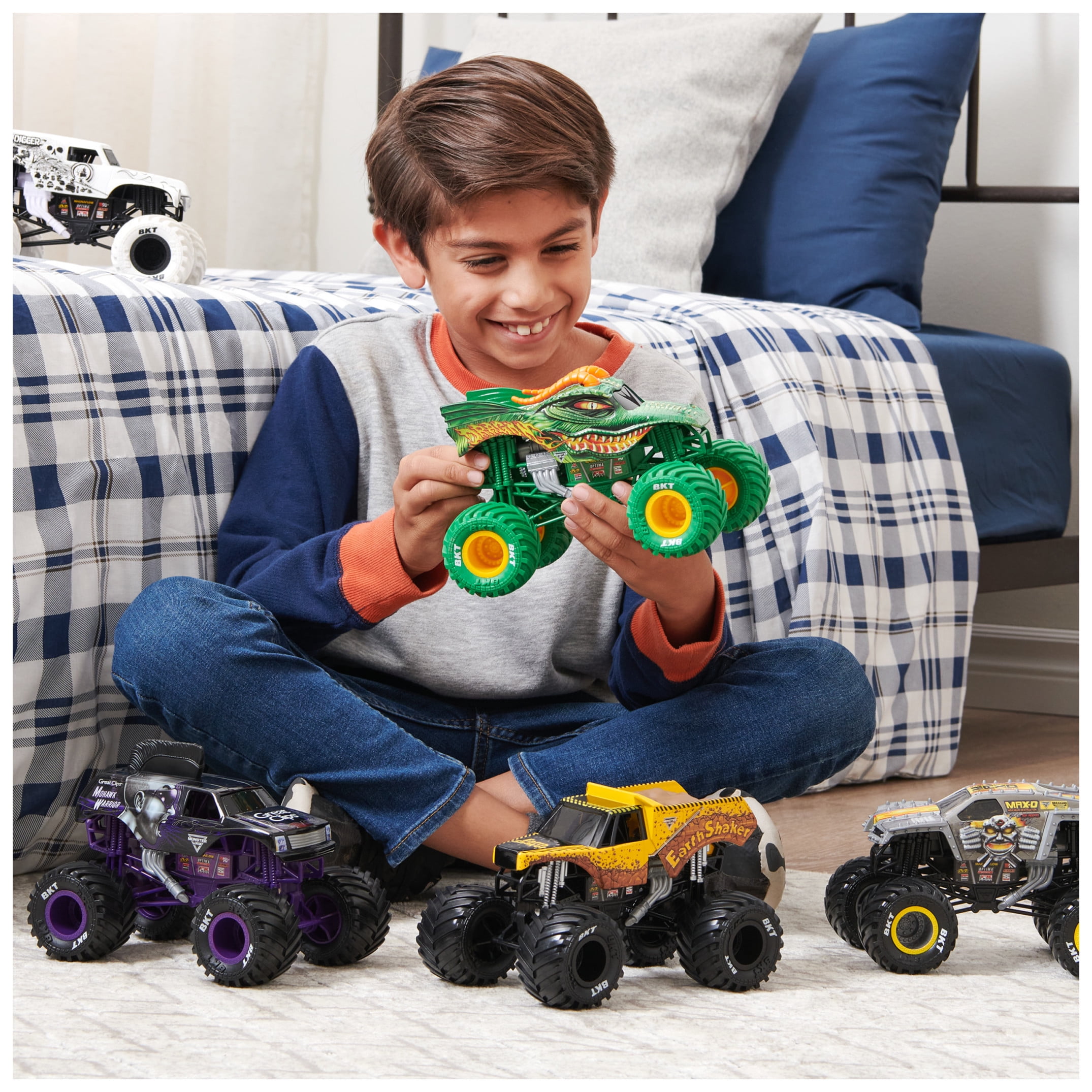 Monster Jam Megalodon Collectible Monster Truck (Blue, 1:24 Scale) arux0