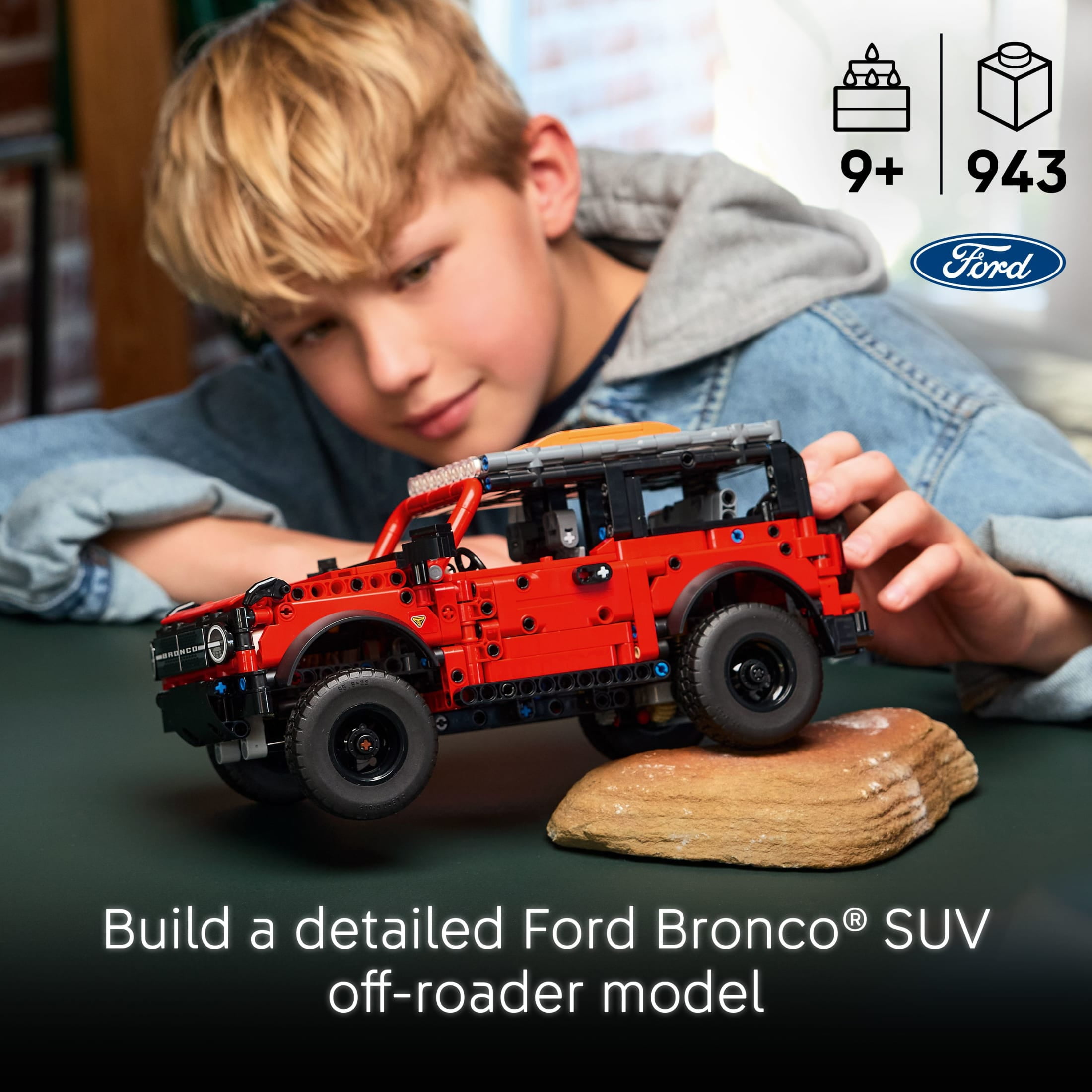 LEGO Technic Ford Bronco SUV Building Set (Red and Black, 943 Pieces) dr6o0