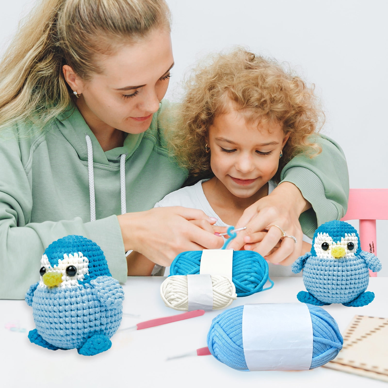 Tpzfurit Penguin Crochet Kit for Beginners, DIY Craft Activity Set with Yarn, Hook, and Instructions (1 Set) m2hhh