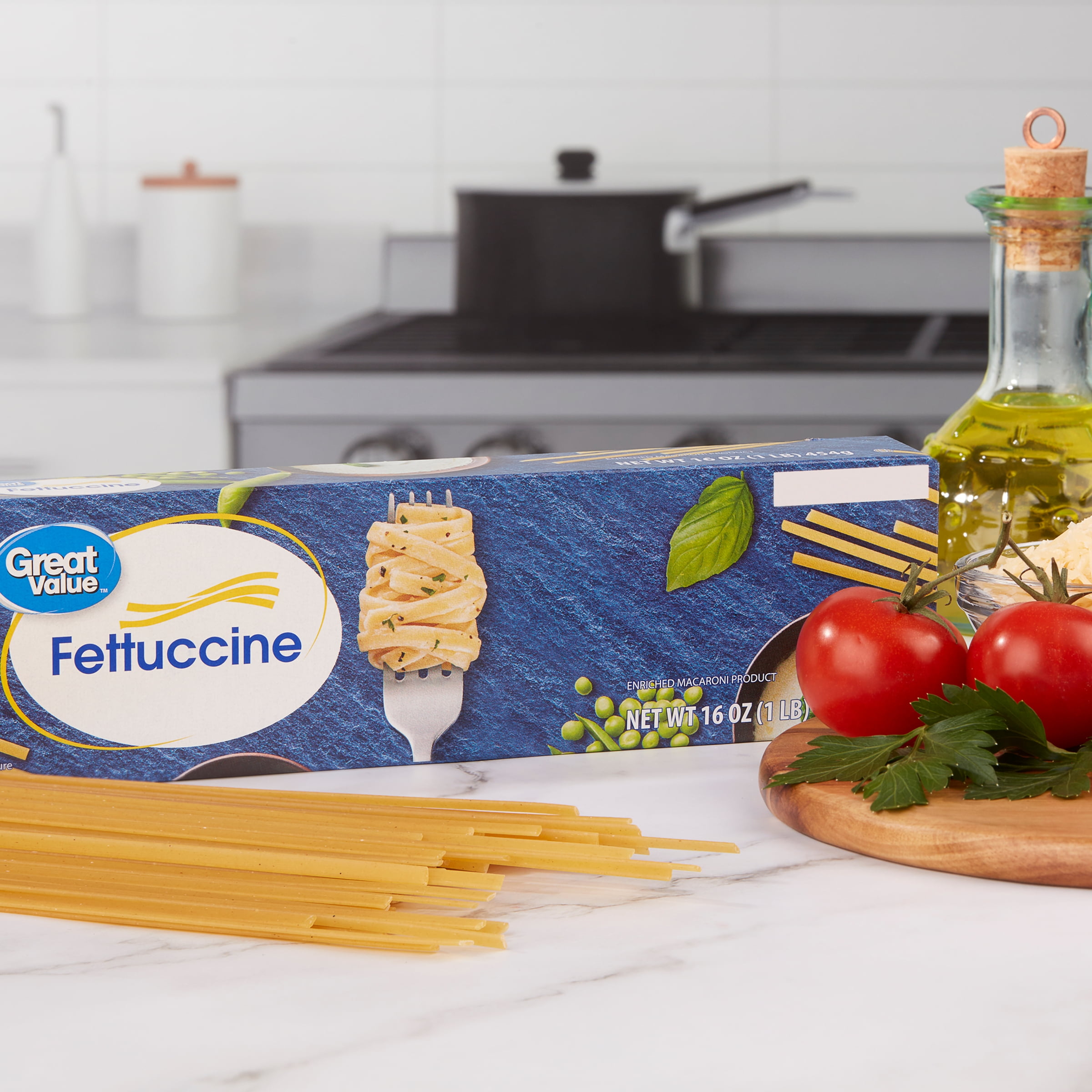 Great Value Fettuccine Pasta, Enriched Durum Semolina (16 oz) y14fz
