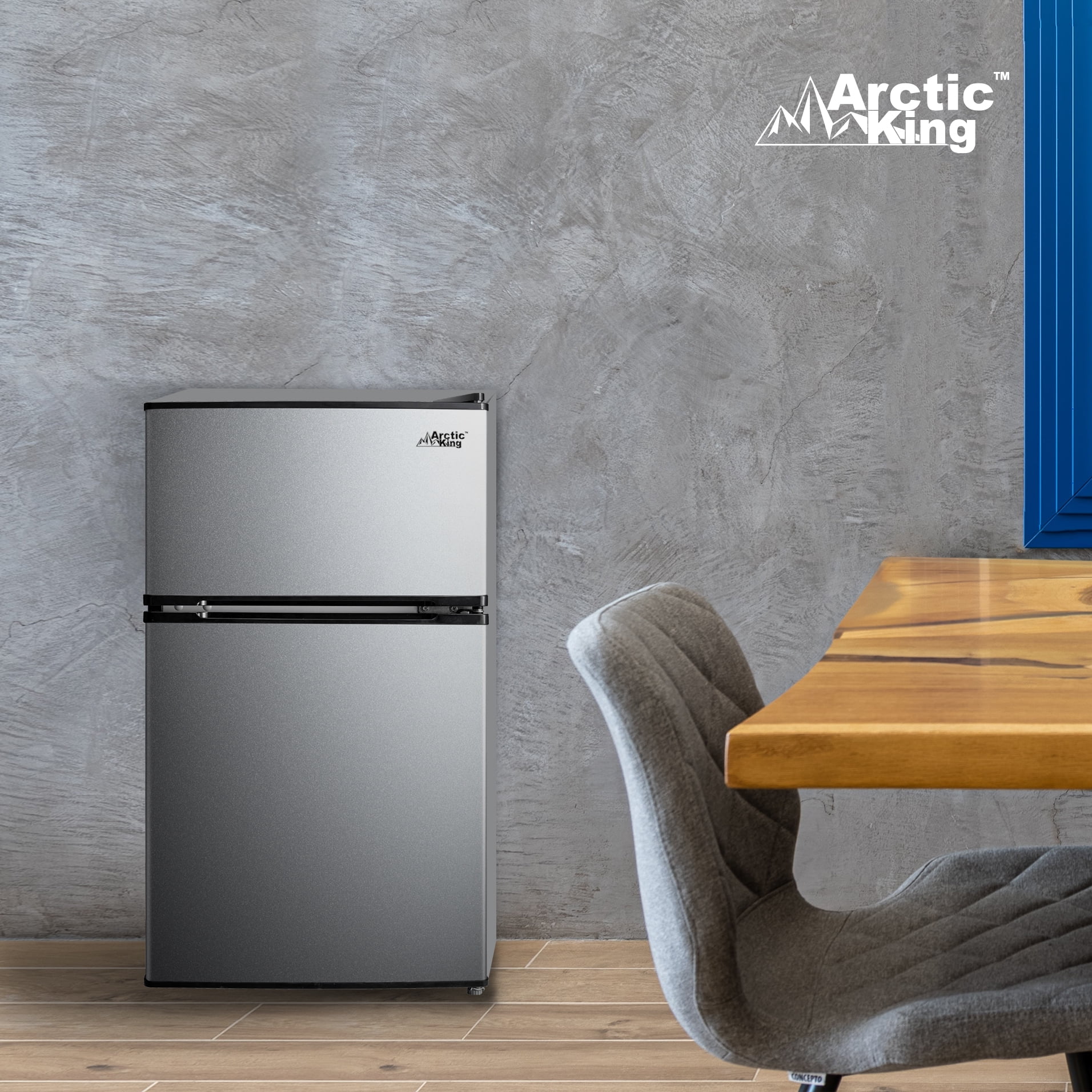 Arctic King 3.2 Cu Ft Two Door Mini Fridge with Freezer (Silver, 3.2 cu ft) d4hf4