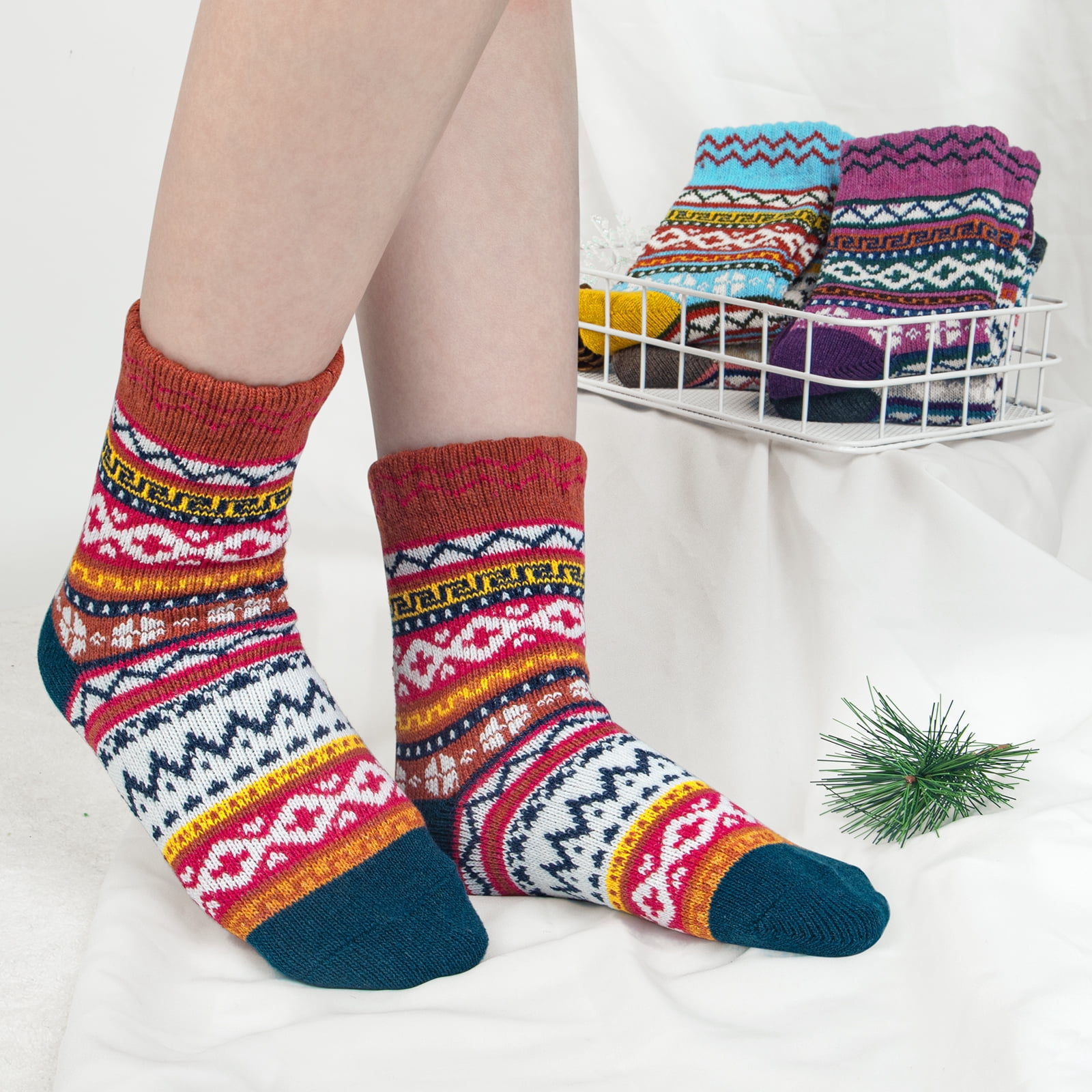 Loritta Women's Wool Thermal Socks, Cozy Winter Boot Crew Socks (Multi-Color, 5 Pairs, US Size 5-10) 4k3ii